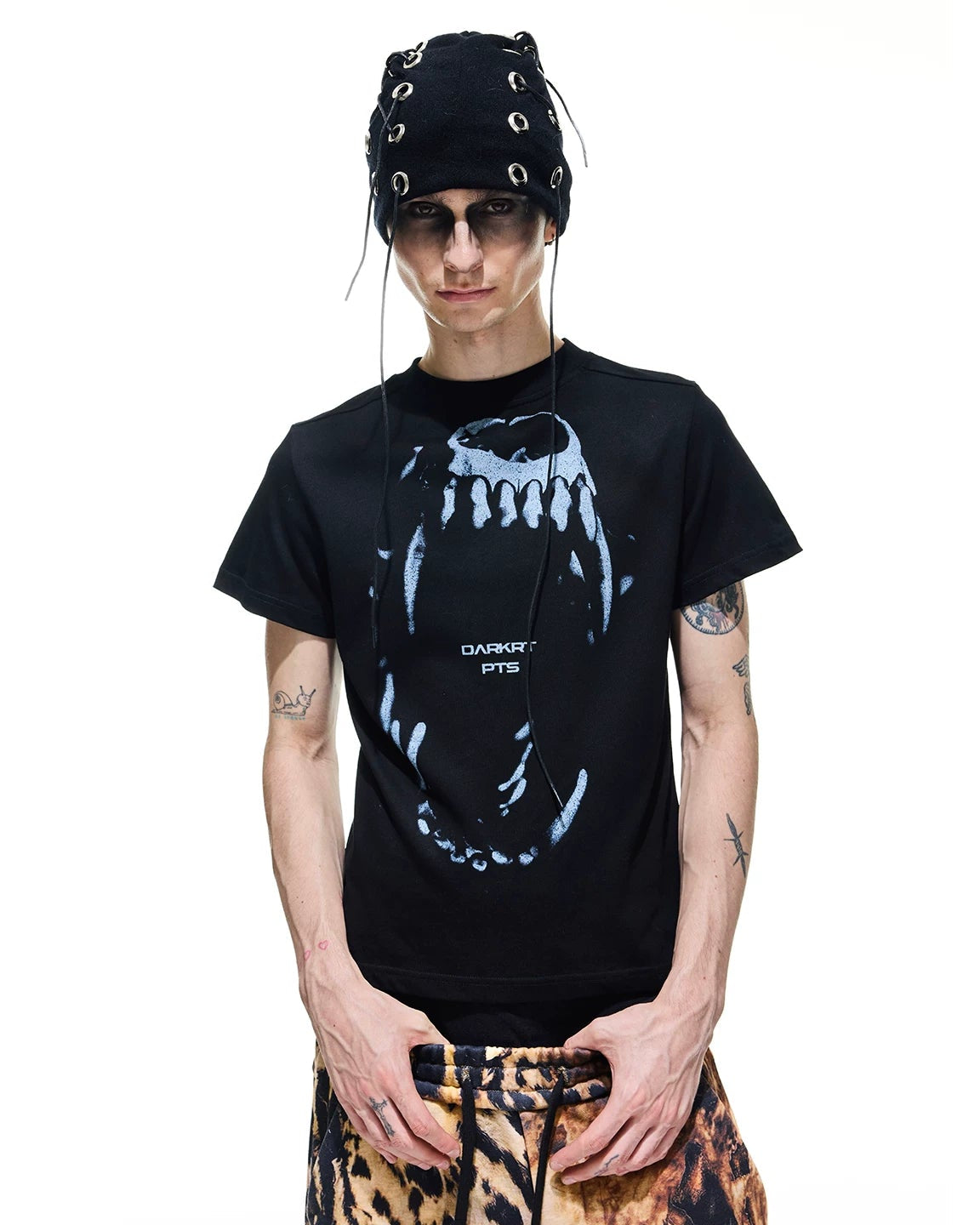 Canine Print Cropped T-Shirt by OFFCULTURE