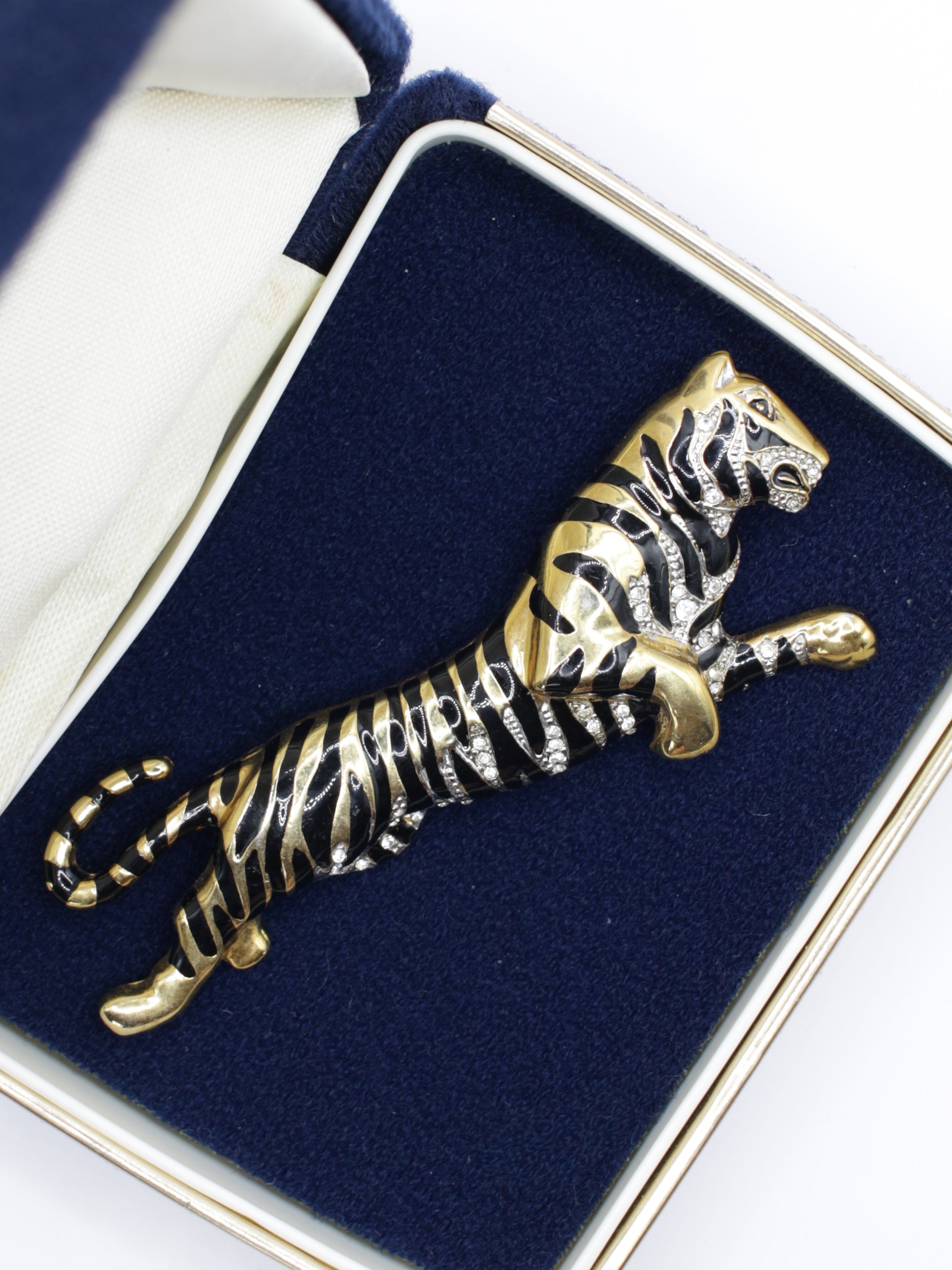 Vintage 80's Tiger Rhinestone Brooch by Northern Grip