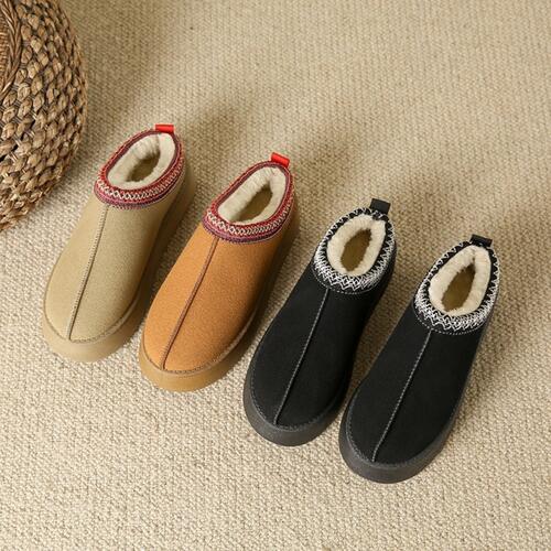 FAUX FUR CENTER-SEAM SLIPPERS (MULTIPLE COLORS AVAILABLE) by RAËLIV