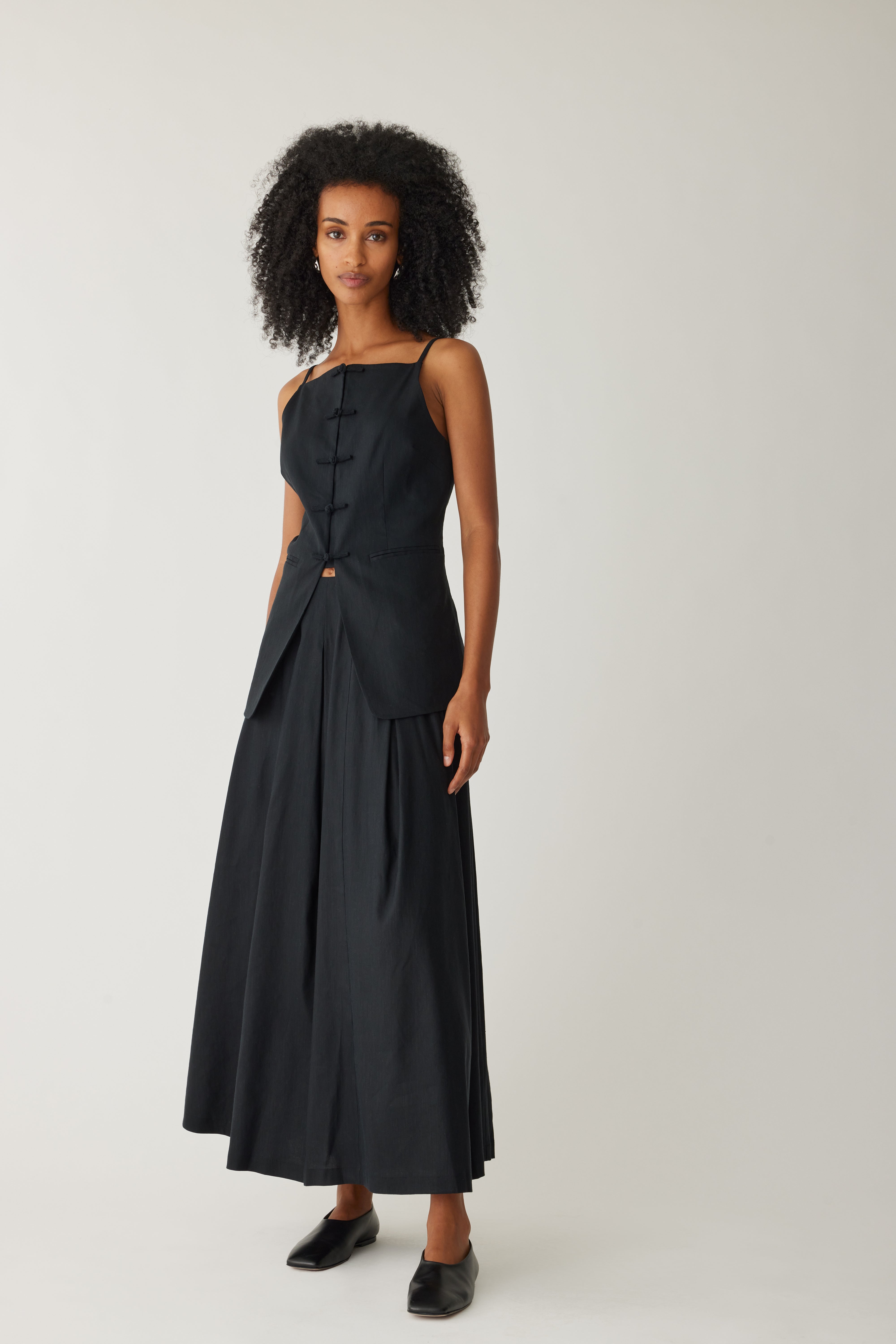 Beatrice Linen Top - Black by Sierra Deene