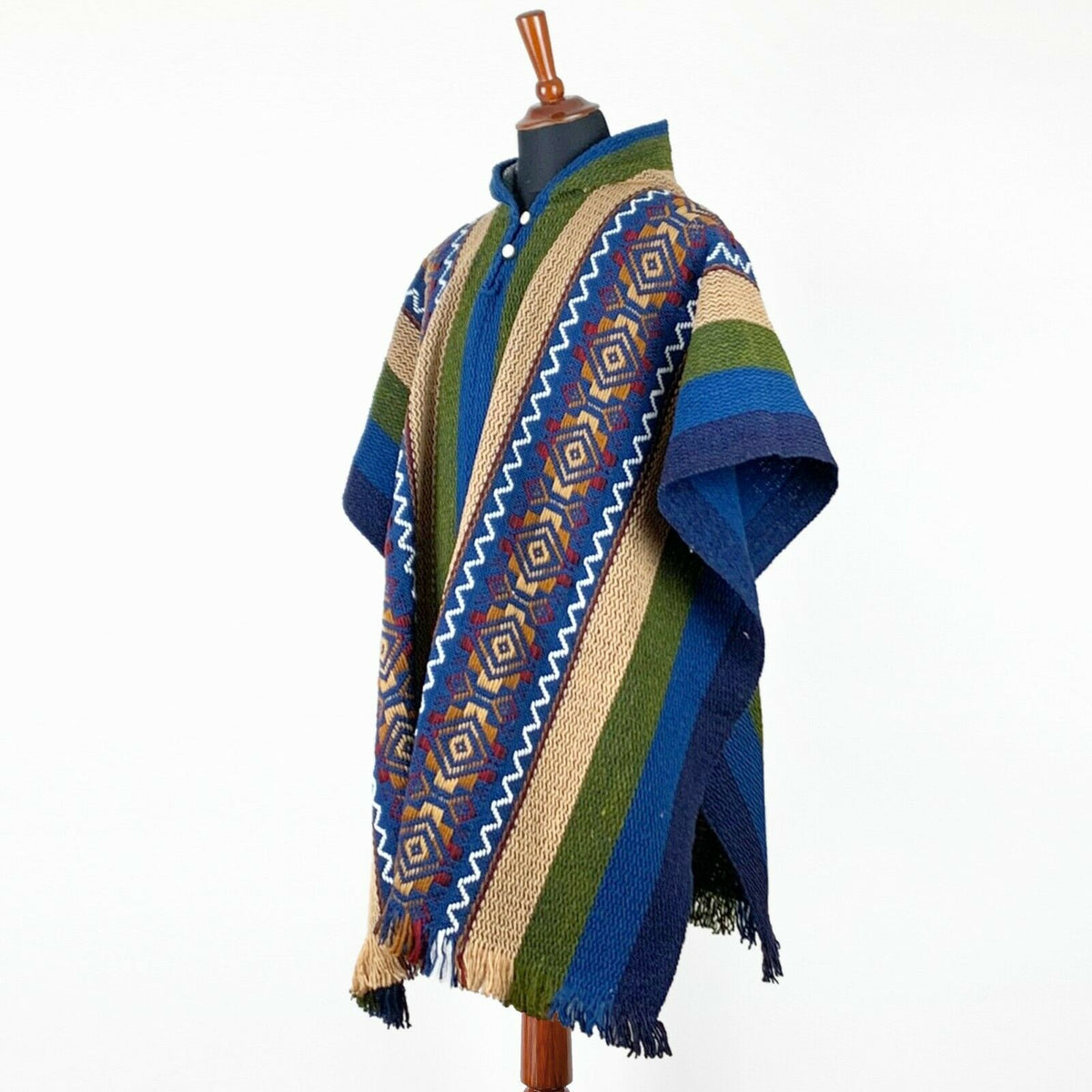 Pucayacu - Llama Wool Unisex South American Handwoven Hooded Poncho - by ECUALAMA