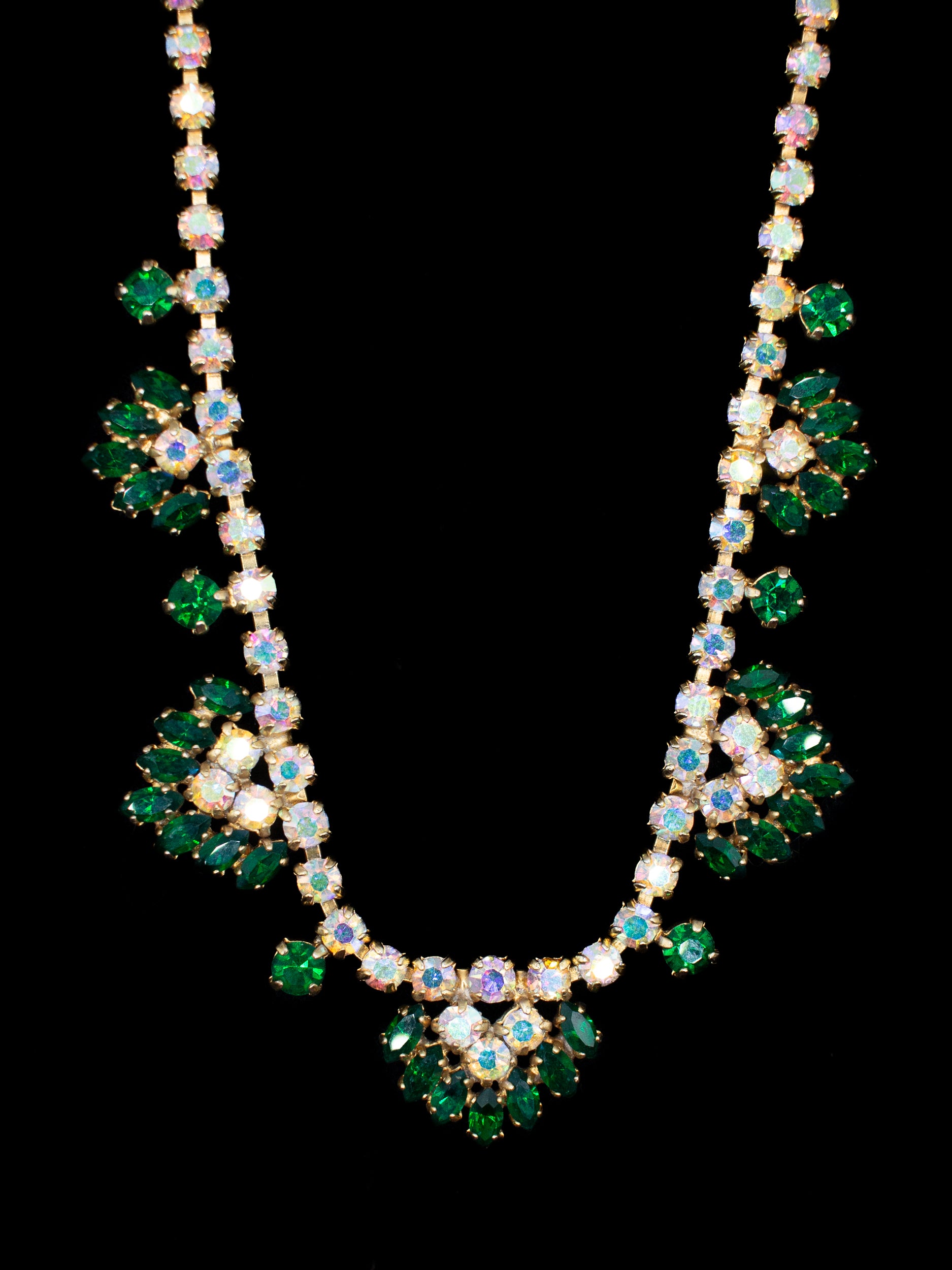 Vintage 50's Emerald Green Rhinestone Necklace by Northern Grip
