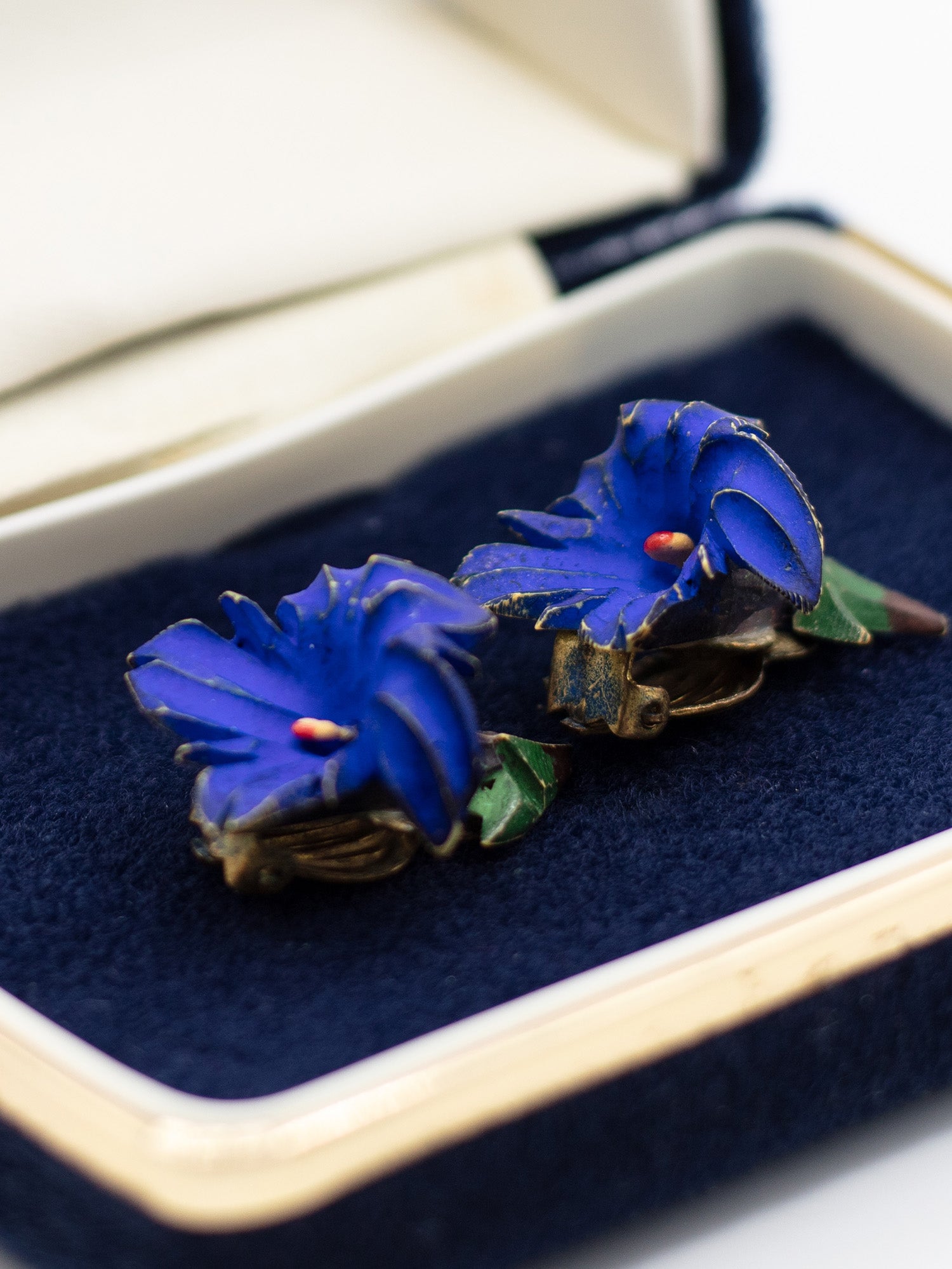 Vintage 50's Blue Enamel Flower Clip-on Earrings by Northern Grip