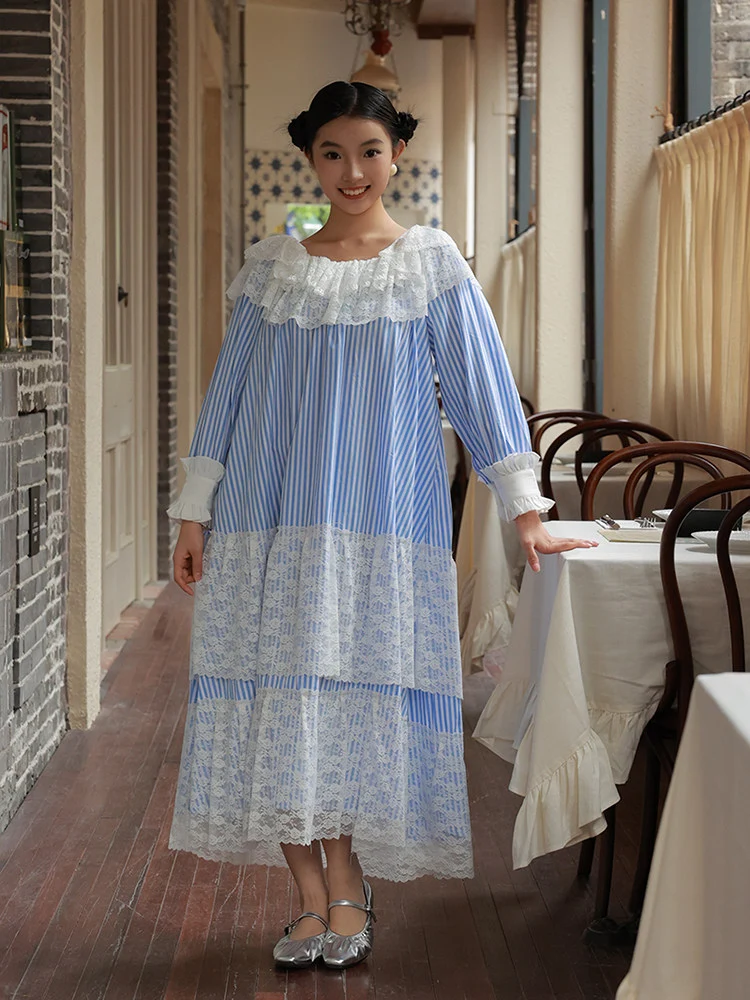 Vintage Blue Stripe Lace Princess Dress - Nanjun Vintage by Land Decora