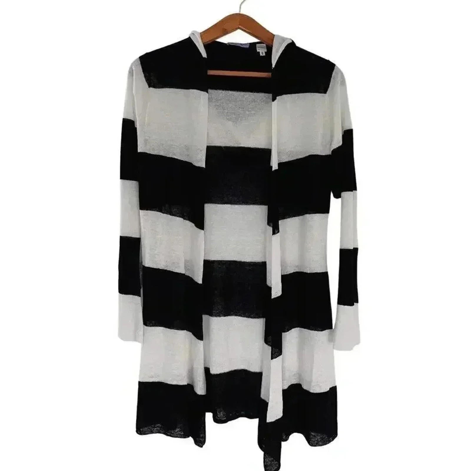 Acrobat Black and White Striped Linen Cardigan Long Sleeve Women's Siz by Hot Girl Secondhand