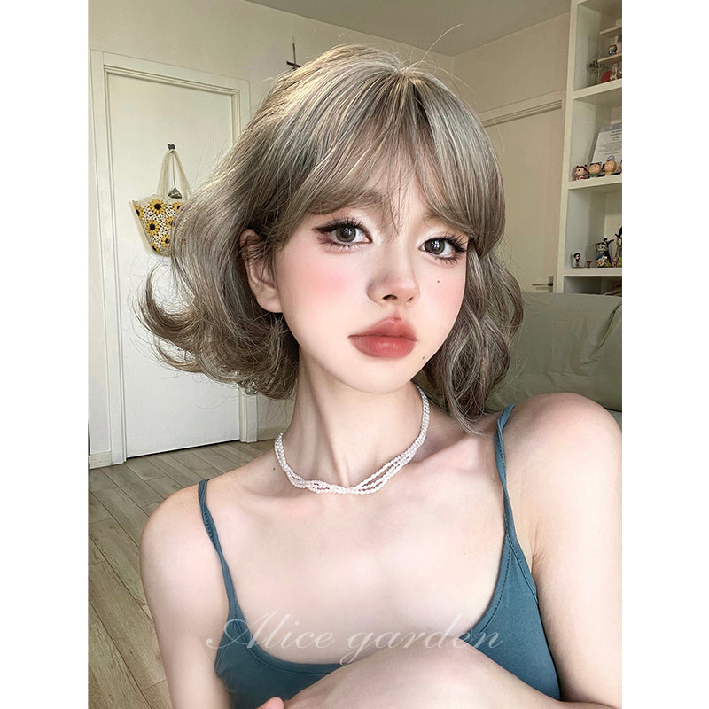 Alice Garden Harajuku Style Short Wig – Ash Gray Brown Curls by Land Decora