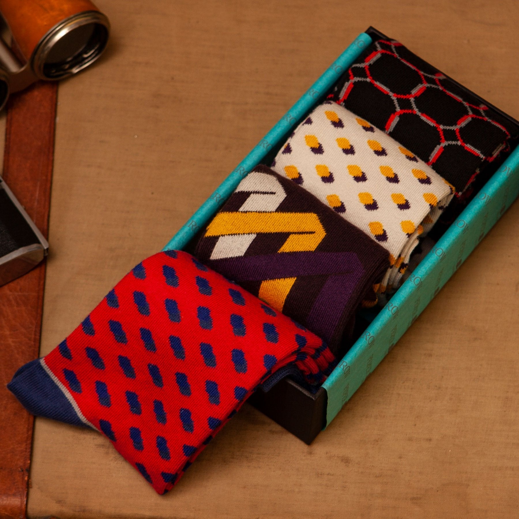 Create Your Own Men's Gift by Peper Harow