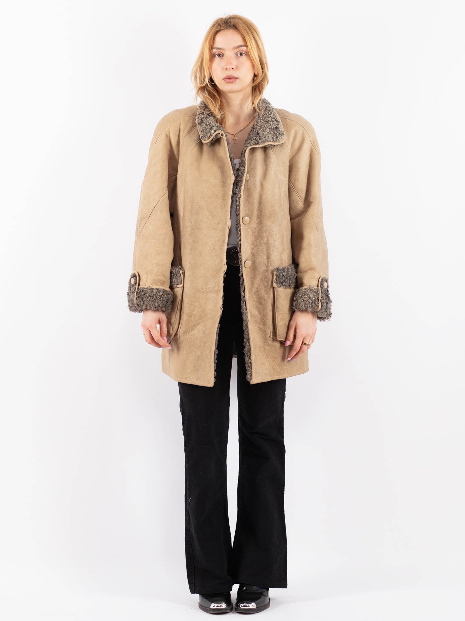 Vintage 80's Women Sheepskin Coat in Beige by Northern Grip