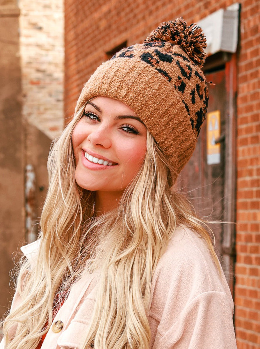 OAKLEY POM POM BEANIE IN BROWN by RAËLIV