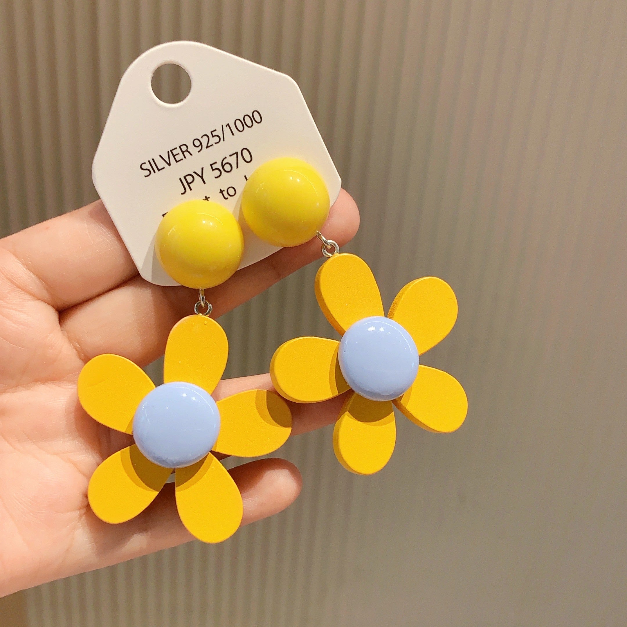 Exaggerated Floral Earrings Summer Daisy Clip-on Earrings by Land Decora
