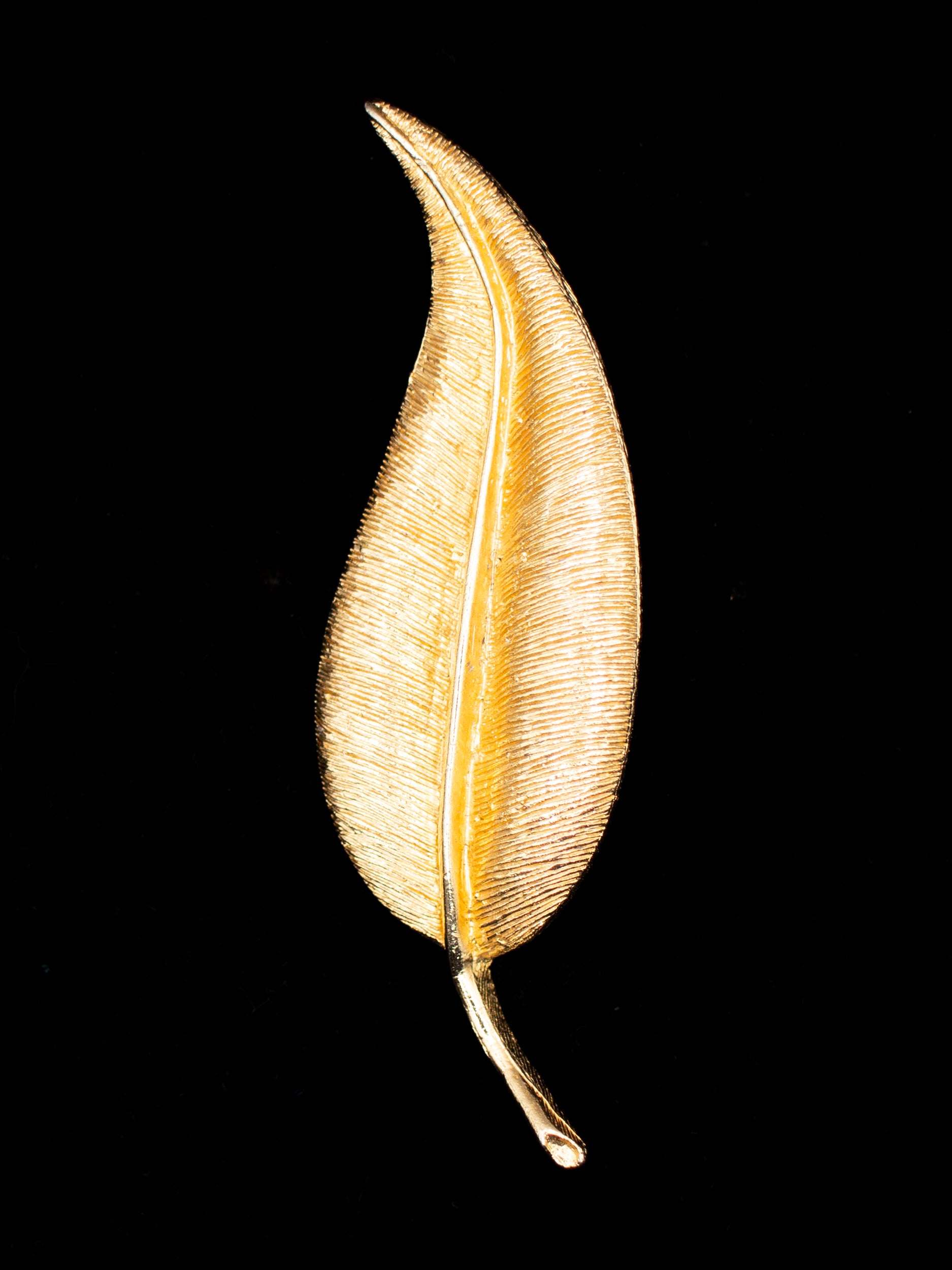 Vintage 70's Massive Statement Leaf Brooch in Gold by Northern Grip
