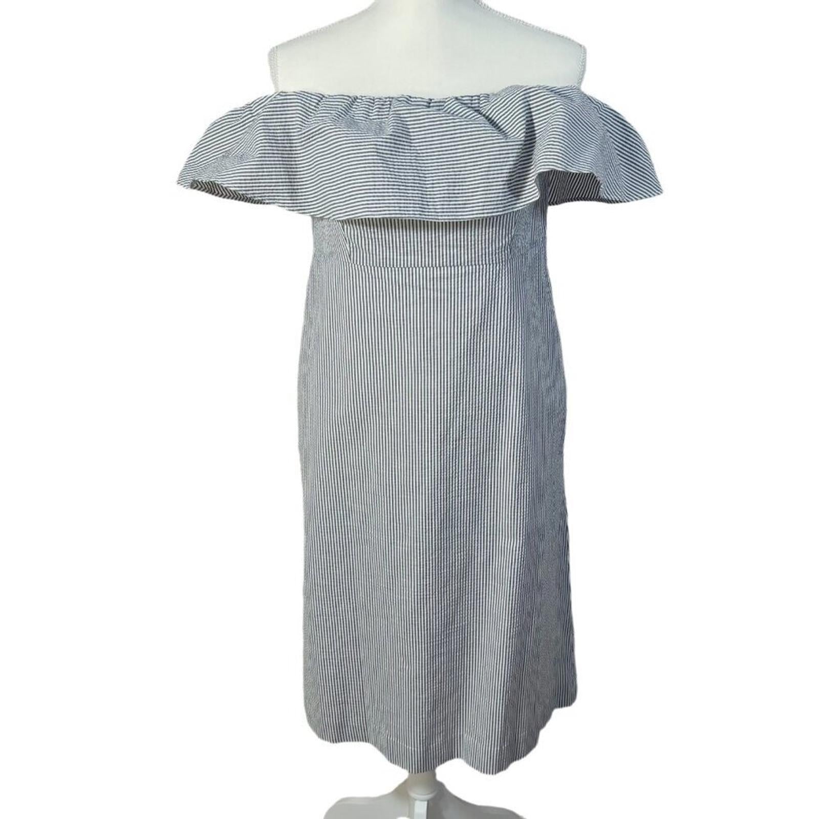 Banana Republic Seersucker Off Shoulder White Grey Striped Ruffle Dres by Hot Girl Secondhand