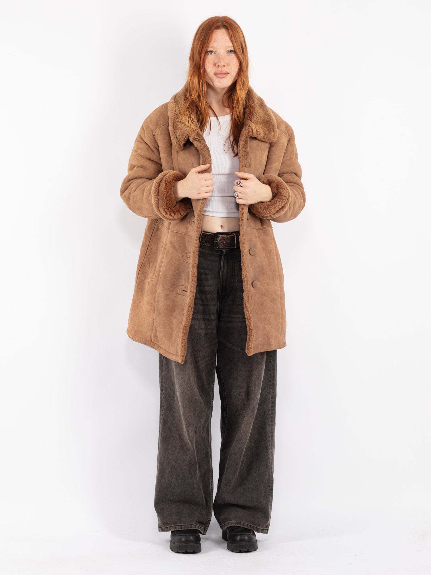 Vintage 90's Women Oversized Sheepskin Coat in Beige by Northern Grip