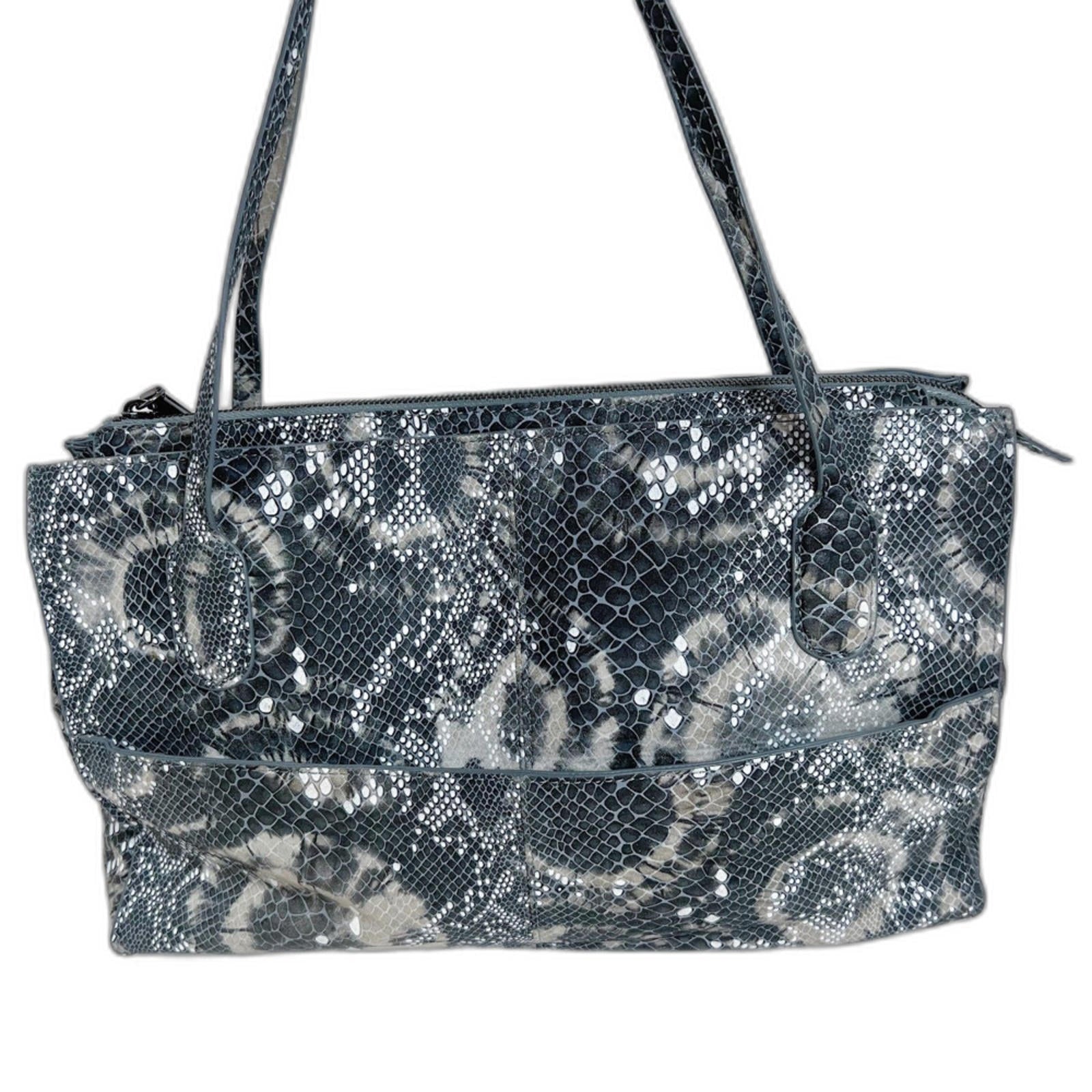 Hobo the Original Grey Snakeprint Leather Shoulder Bag Snakeskin Pure by Hot Girl Secondhand