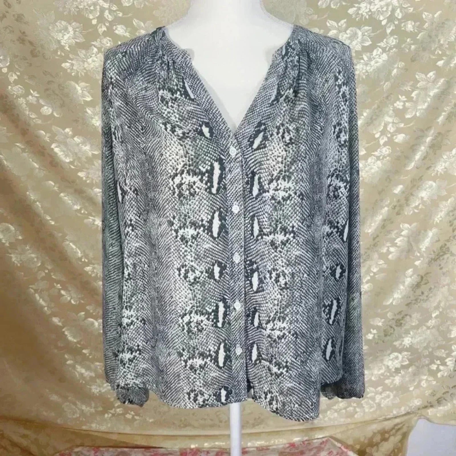 J Crew Snakeprint Blouse Long Sleeve Button Up Business Casual Office by Hot Girl Secondhand