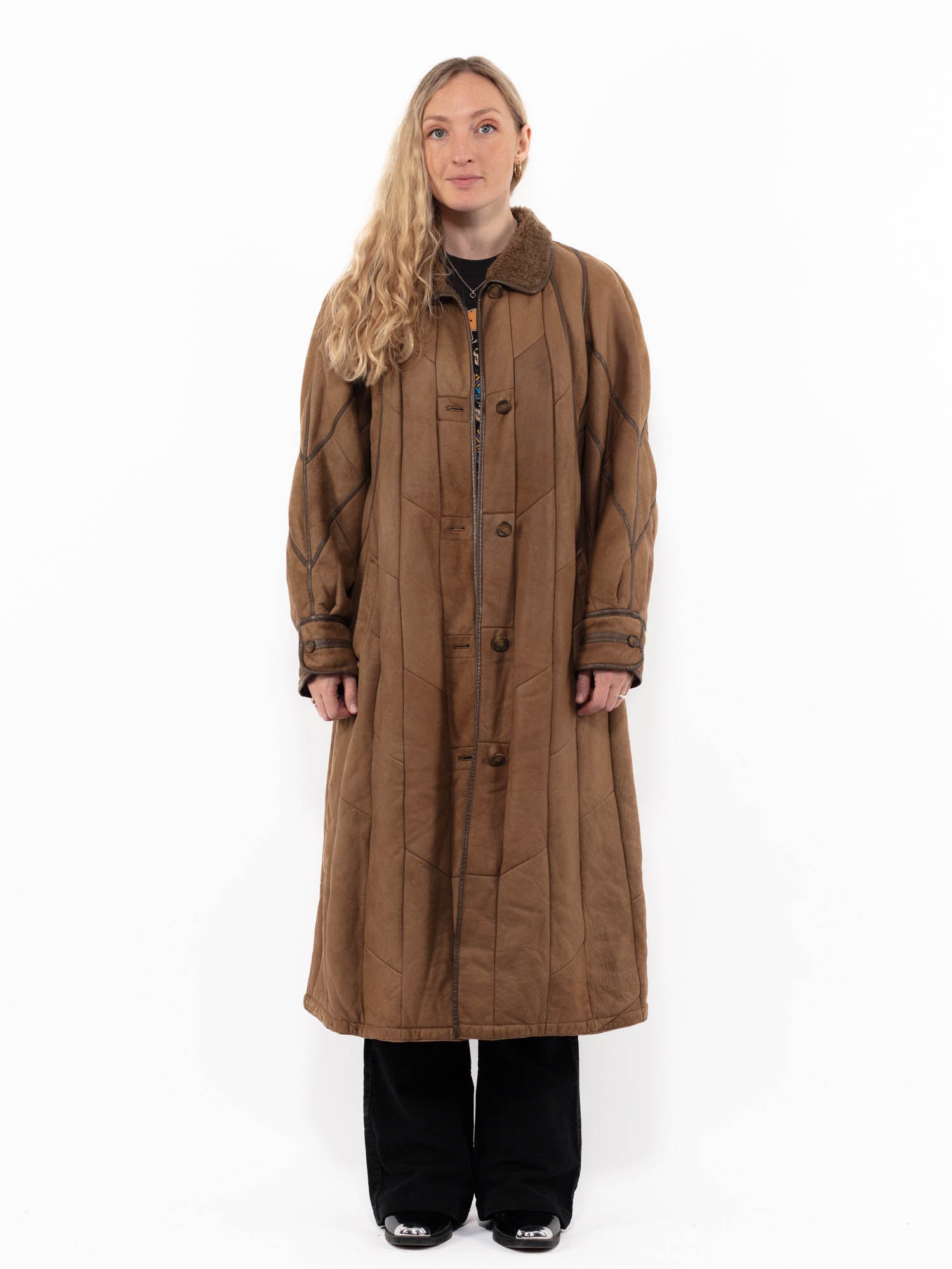 Vintage 90's Women Sheepskin Long Coat in Brown by Northern Grip