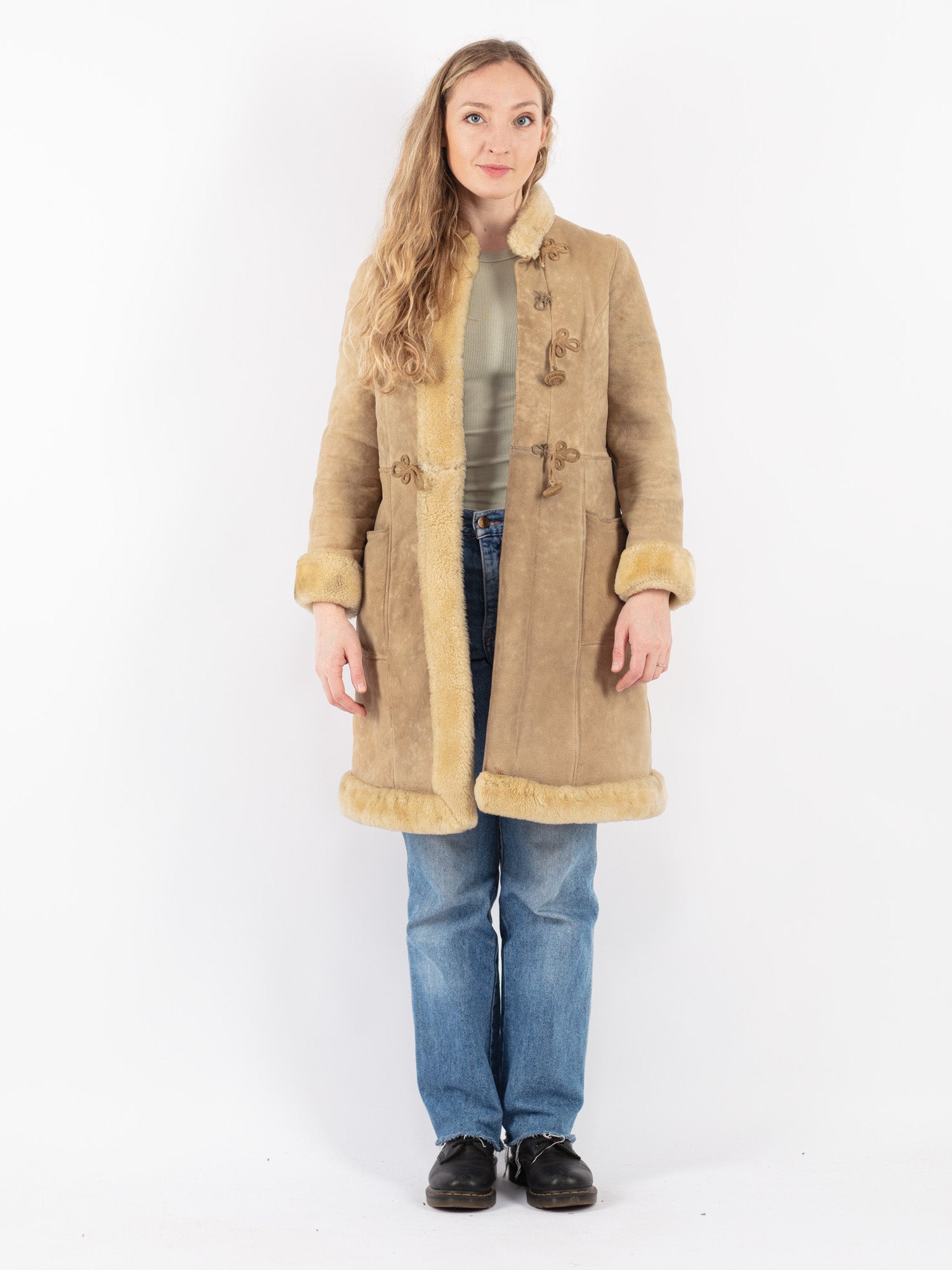Vintage 70's Women Sheepskin Coat in Beige by Northern Grip