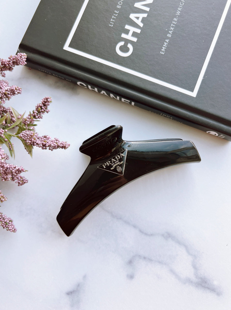 AUGUSTA HAIR CLIP IN BLACK by RAËLIV