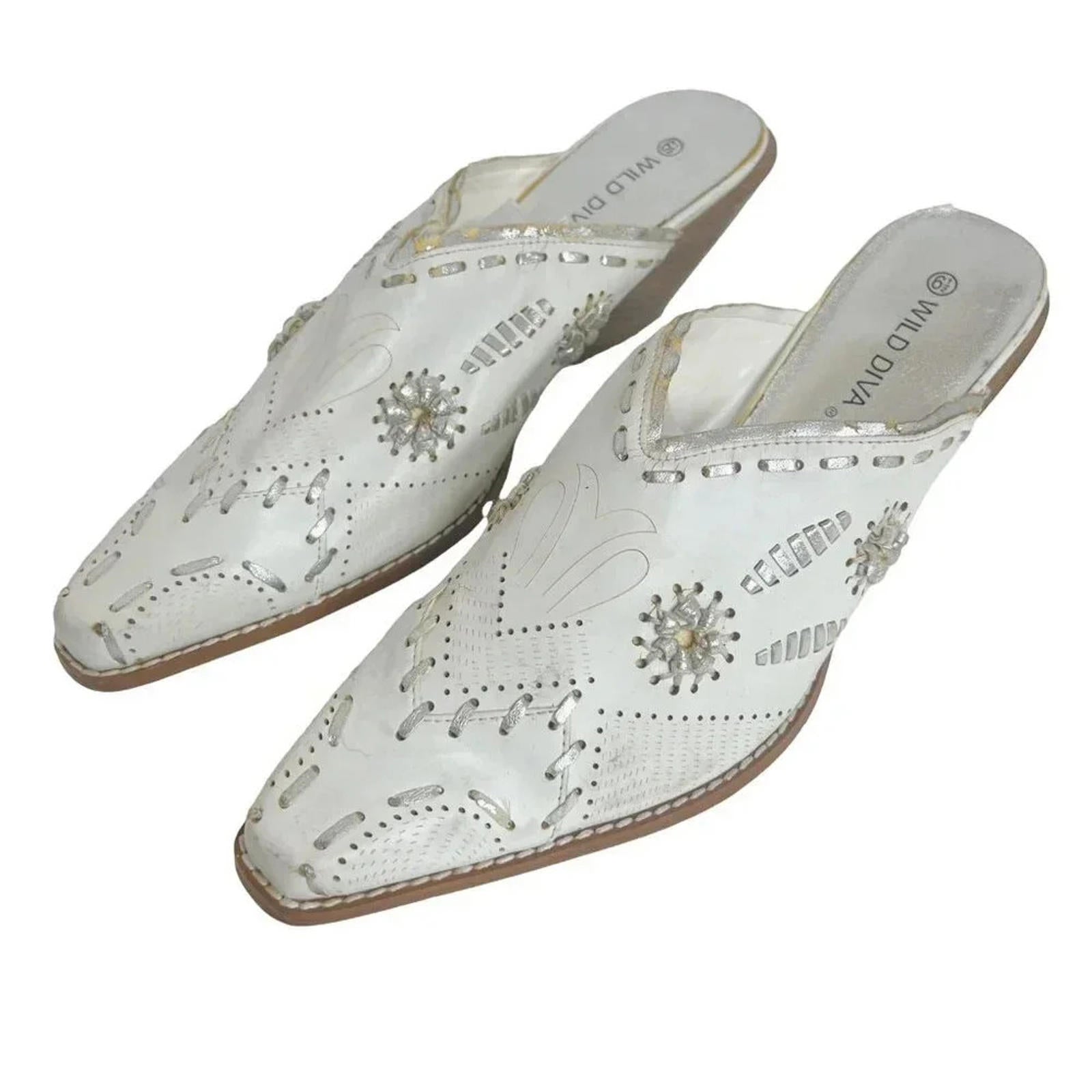Wild Diva White Faux Leather Cowboy Bootie Silver Stitching Women's Si by Hot Girl Secondhand