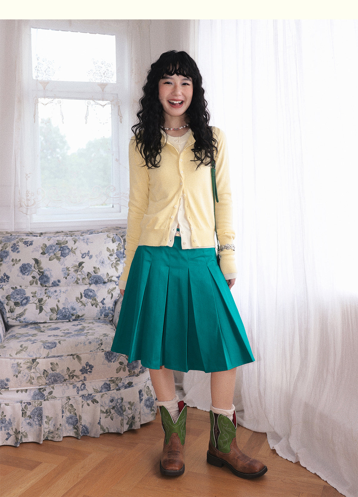 Korean School Style Pleated A-Line Skirt - Chemical Girl by Land Decora