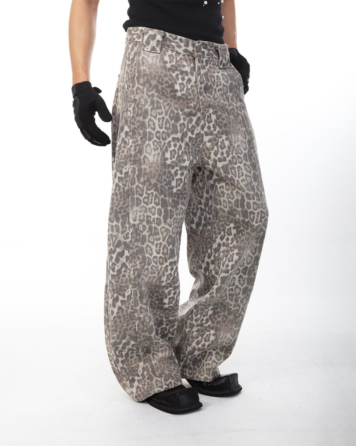 Leopard Wide Jeans by OFFCULTURE