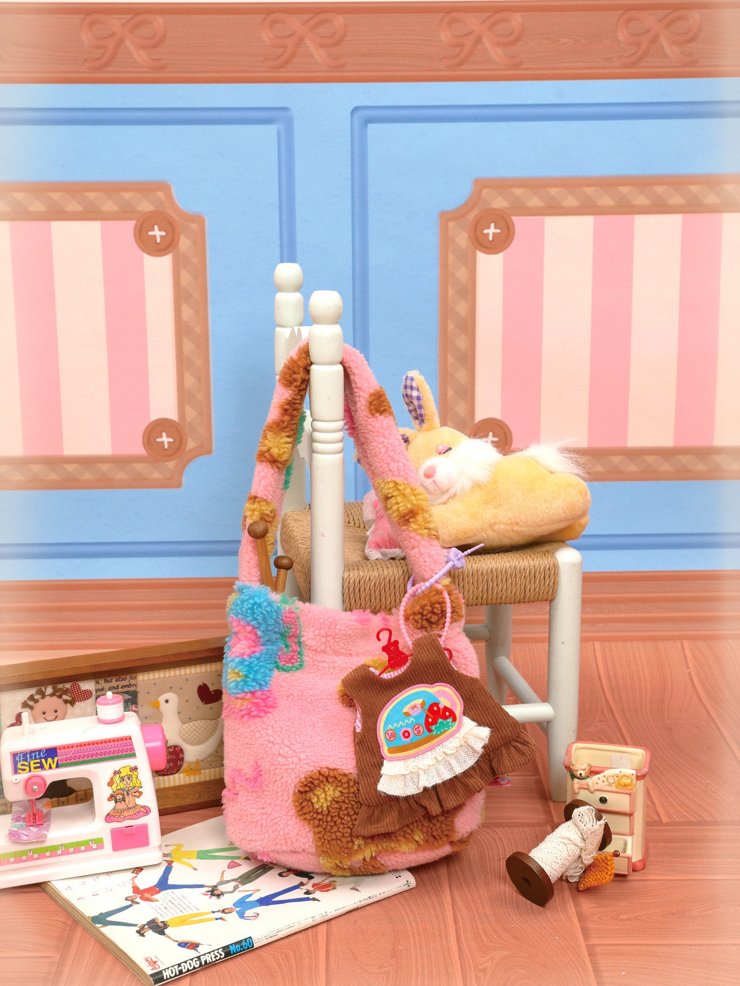 Decora Pink Fleece Tote Bag - Lutra Jump by Land Decora