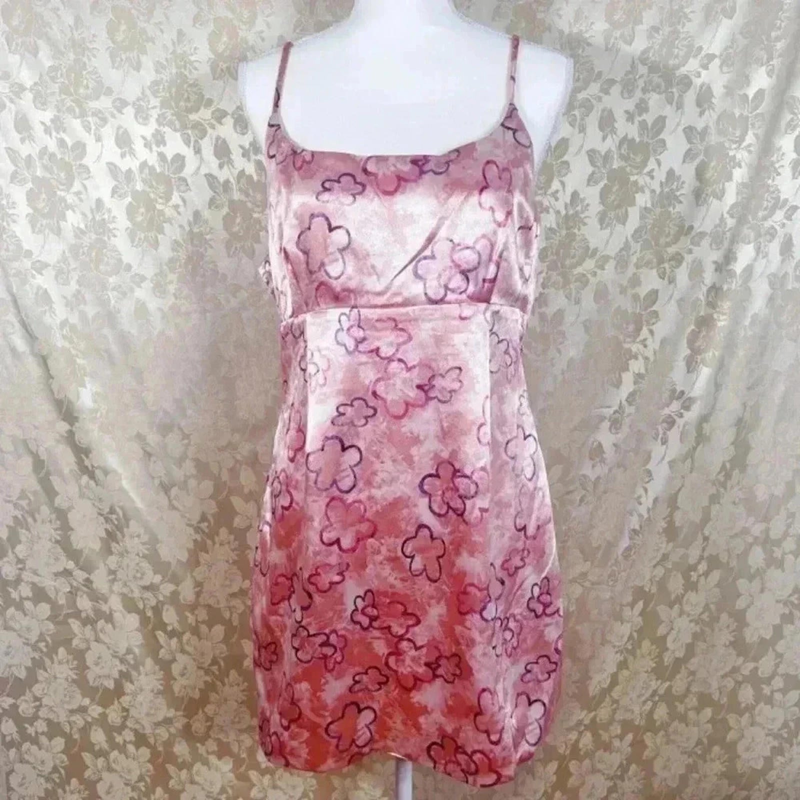 Wild Fable Light Pink Floral Design Satin Sheath Dress Women's Size L by Hot Girl Secondhand