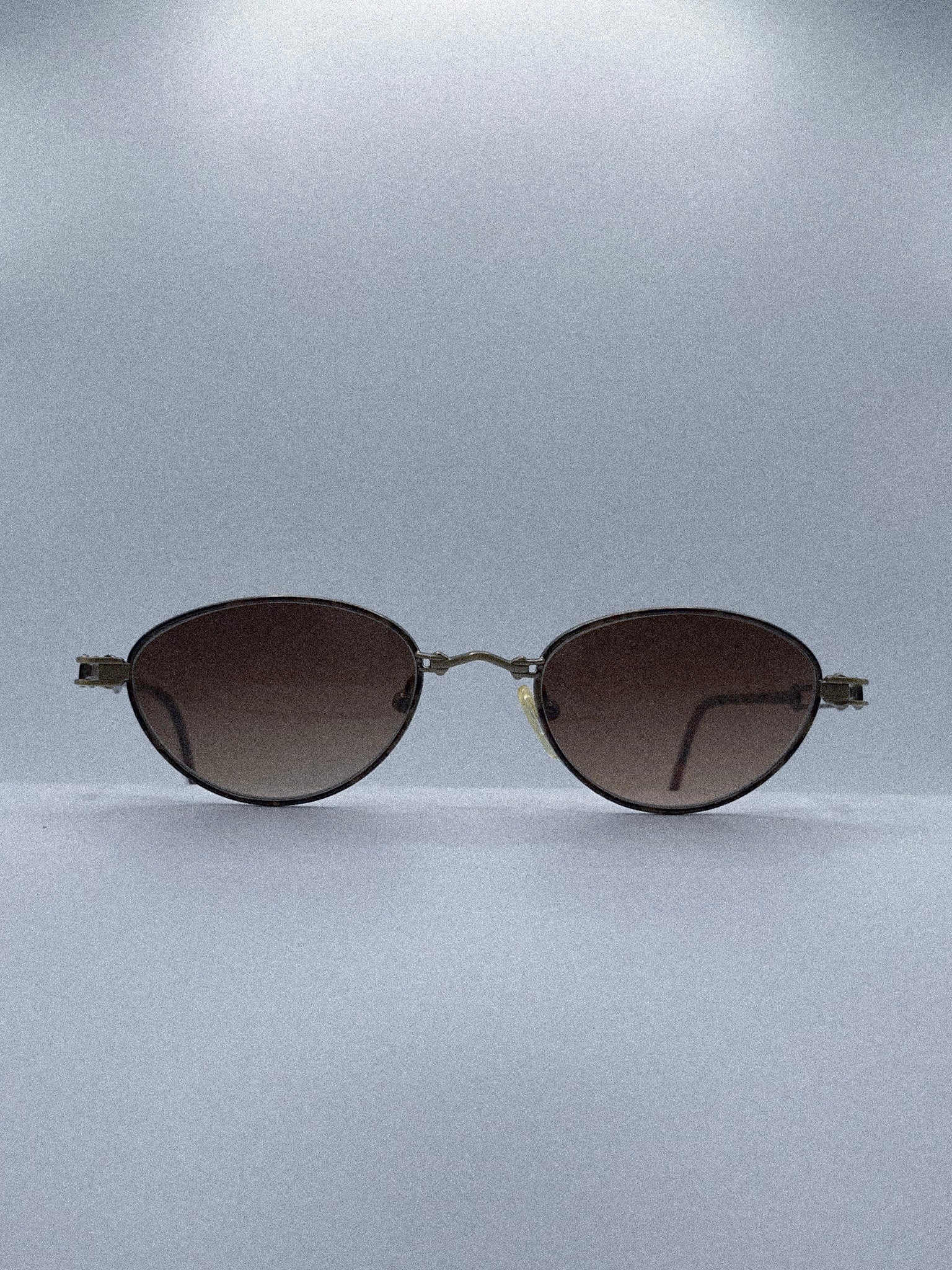 1990s Attitudes For Eyes 96415-S Sunglasses | Antique Gold/Tortoise by AZYR Specs