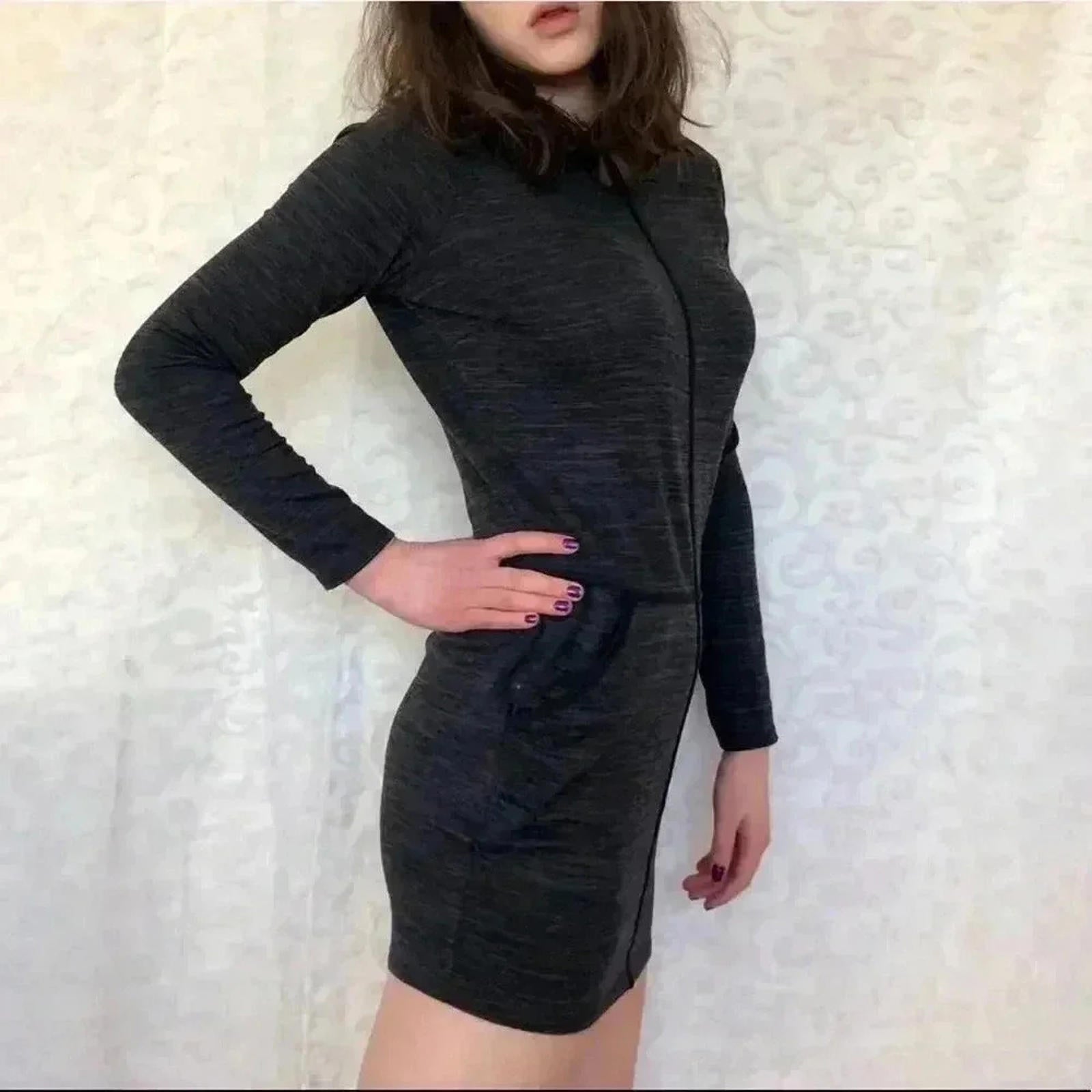 NWOT Athleta Charcoal Long Sleeved Dress Women's Size S by Hot Girl Secondhand