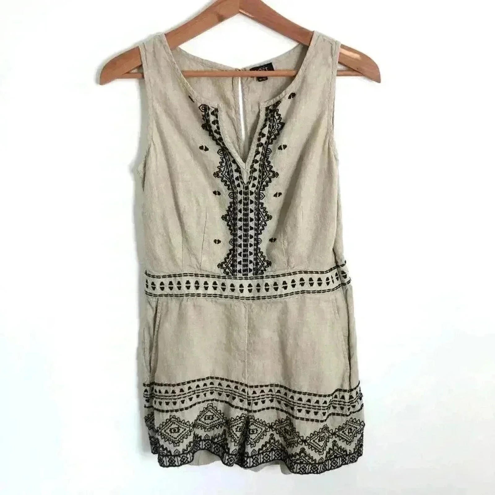 Ann Taylor LOFT Linen Oatmeal Black Embroidered Petite Romper Women's by Hot Girl Secondhand