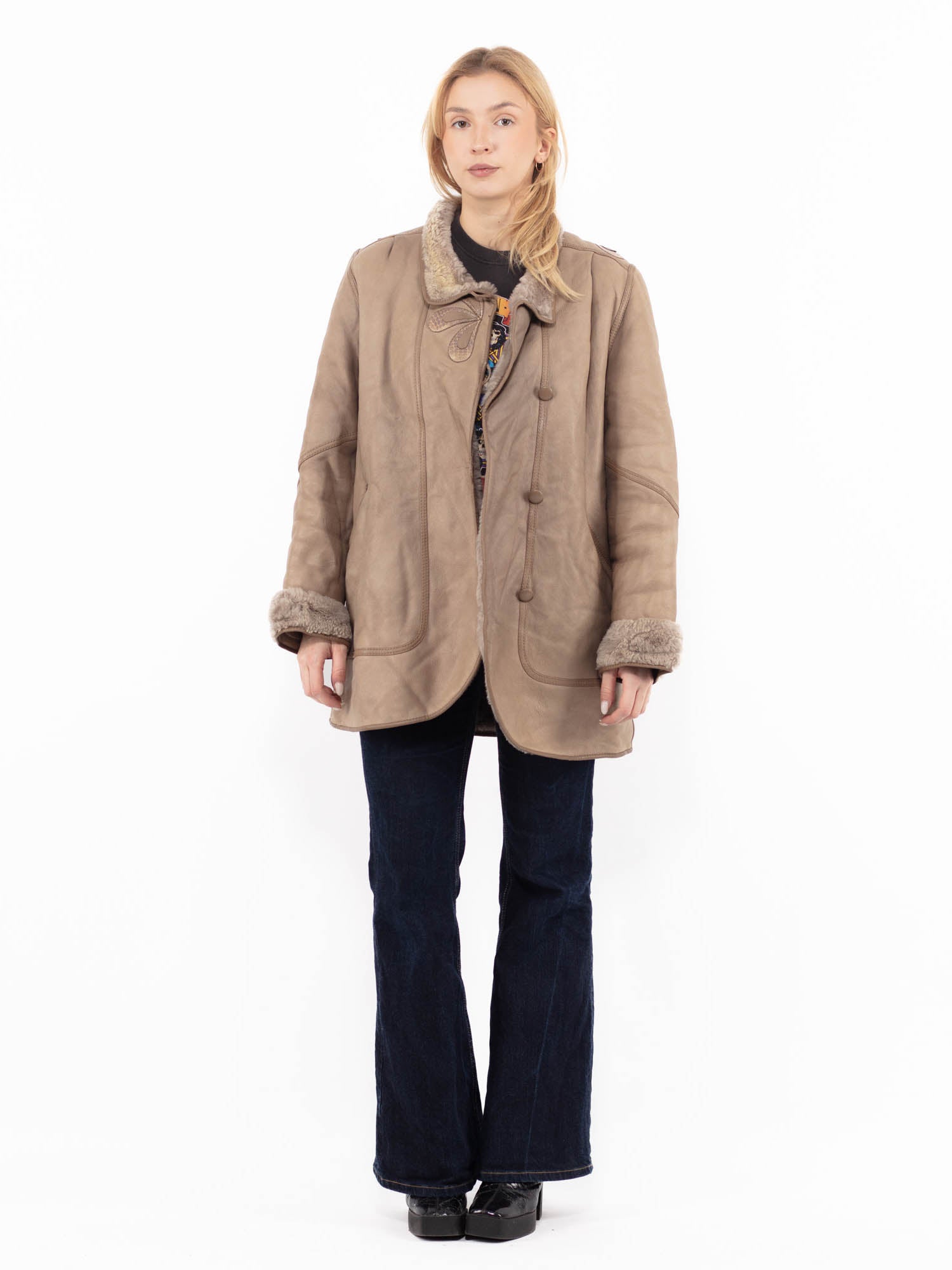 Vintage 80's Women Sheepskin Coat in Beige by Northern Grip