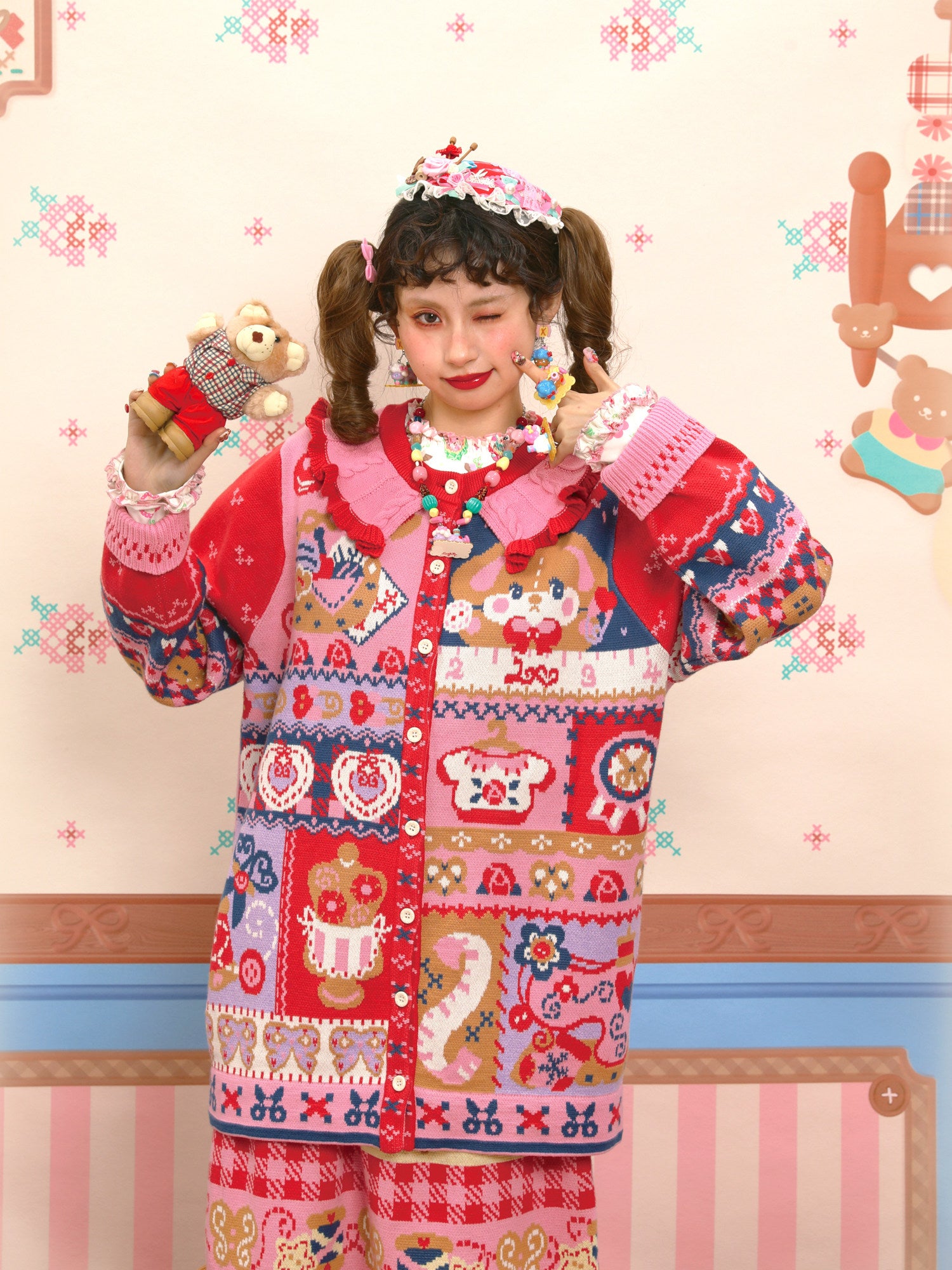 Decora Intarsia Knit Cardigan - Lutra Jump by Land Decora