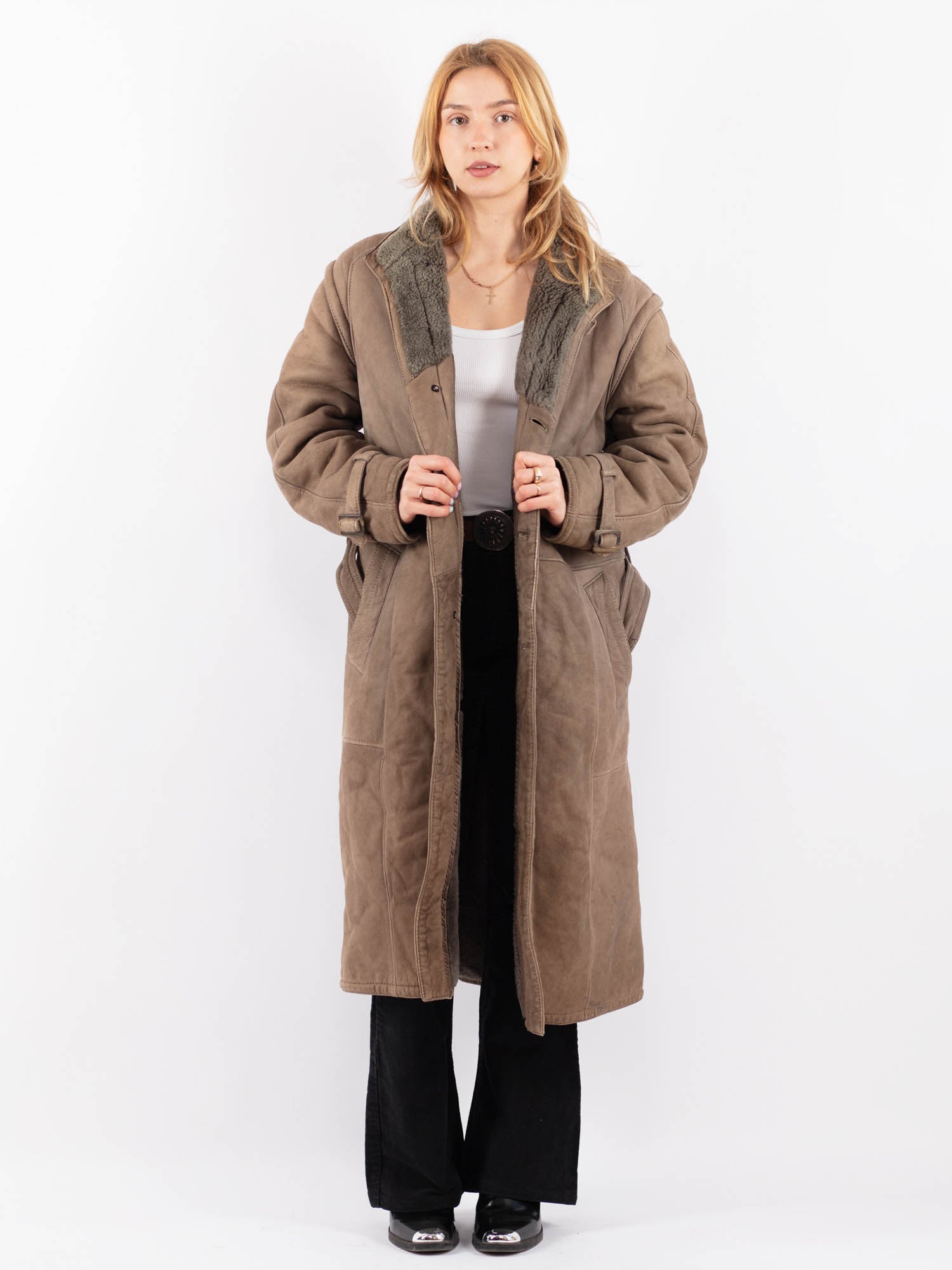 Vintage 80's Women Sheepskin Coat in Beige by Northern Grip