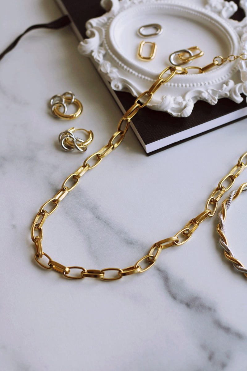 XL PAPERCLIP NECKLACE IN GOLD (WATERPROOF & 18K GOLD PLATED) by RAËLIV