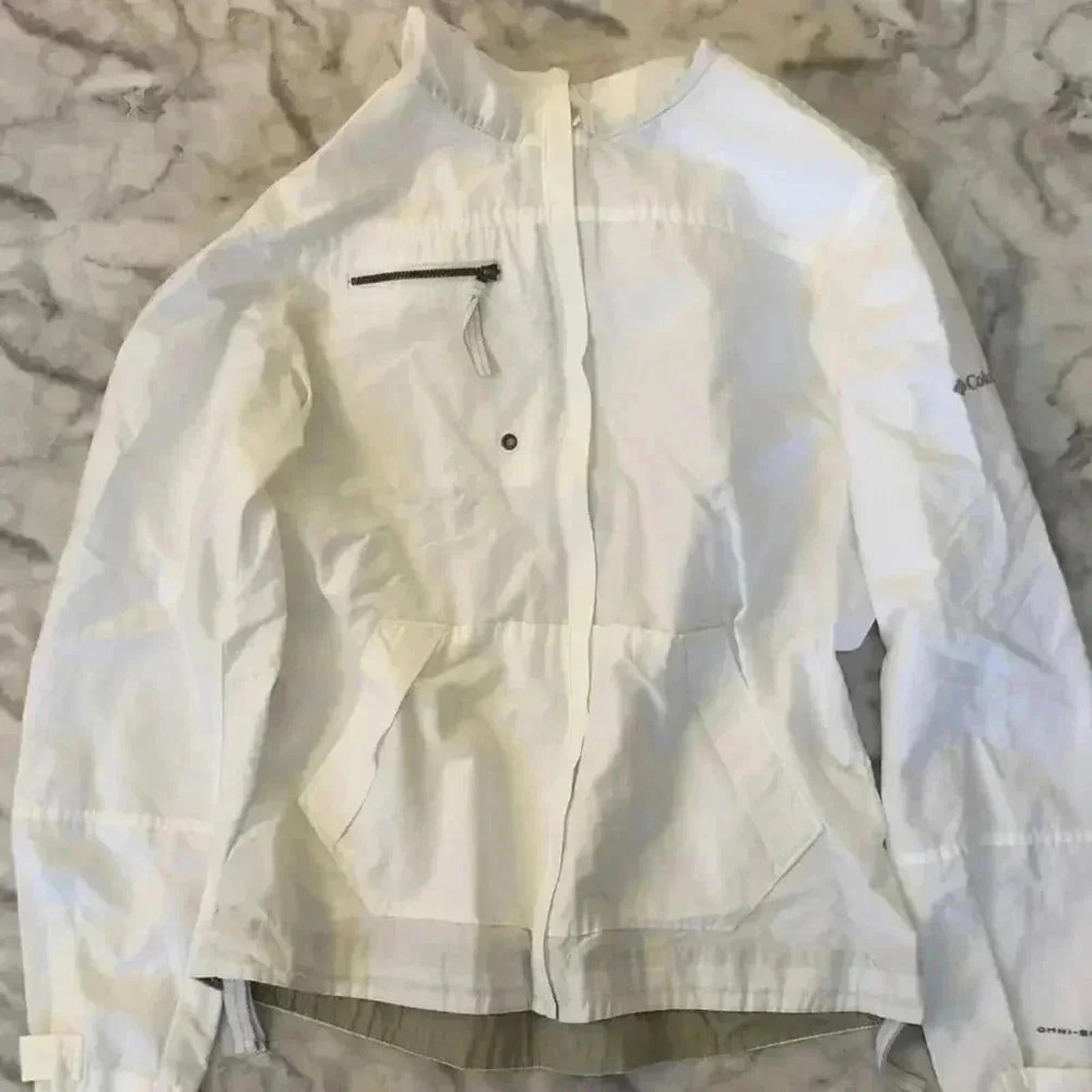 Columbia Women's Windbreaker Lightweight Running Jacket Women's Size M by Hot Girl Secondhand
