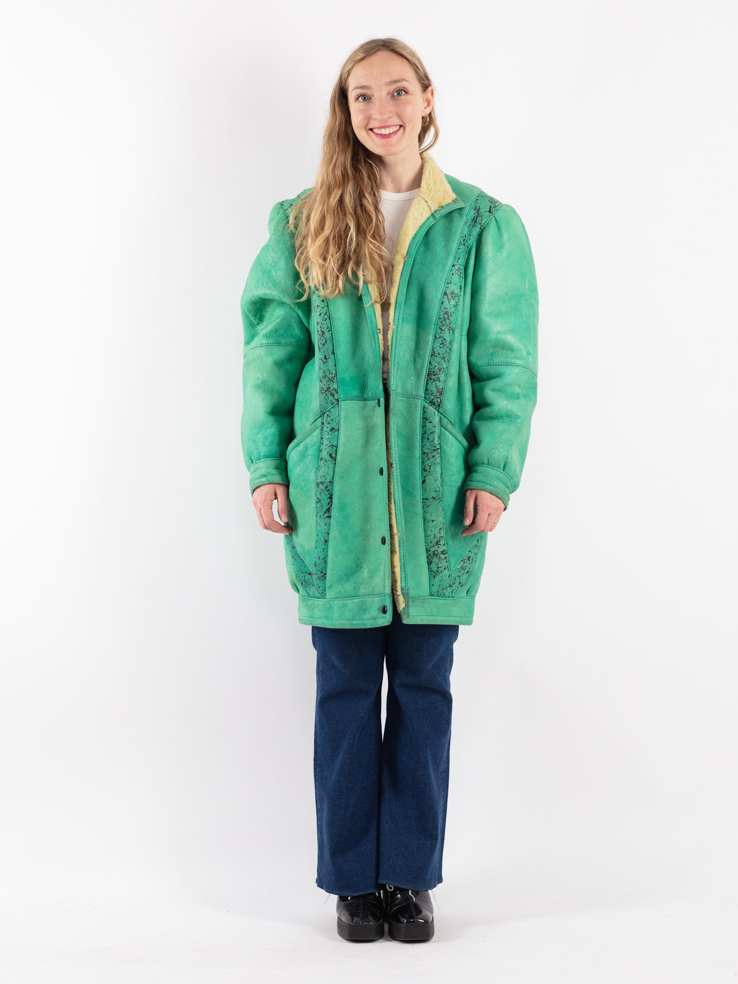 Vintage 70's Women Sheepskin Coat in Green by Northern Grip