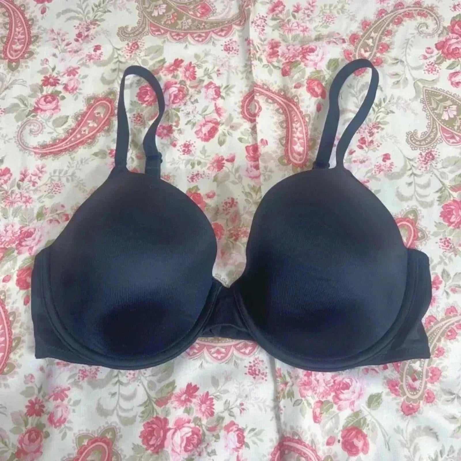 PINK by Victoria's Secret Black T Shirt Bra Pink Interior 34D by Hot Girl Secondhand