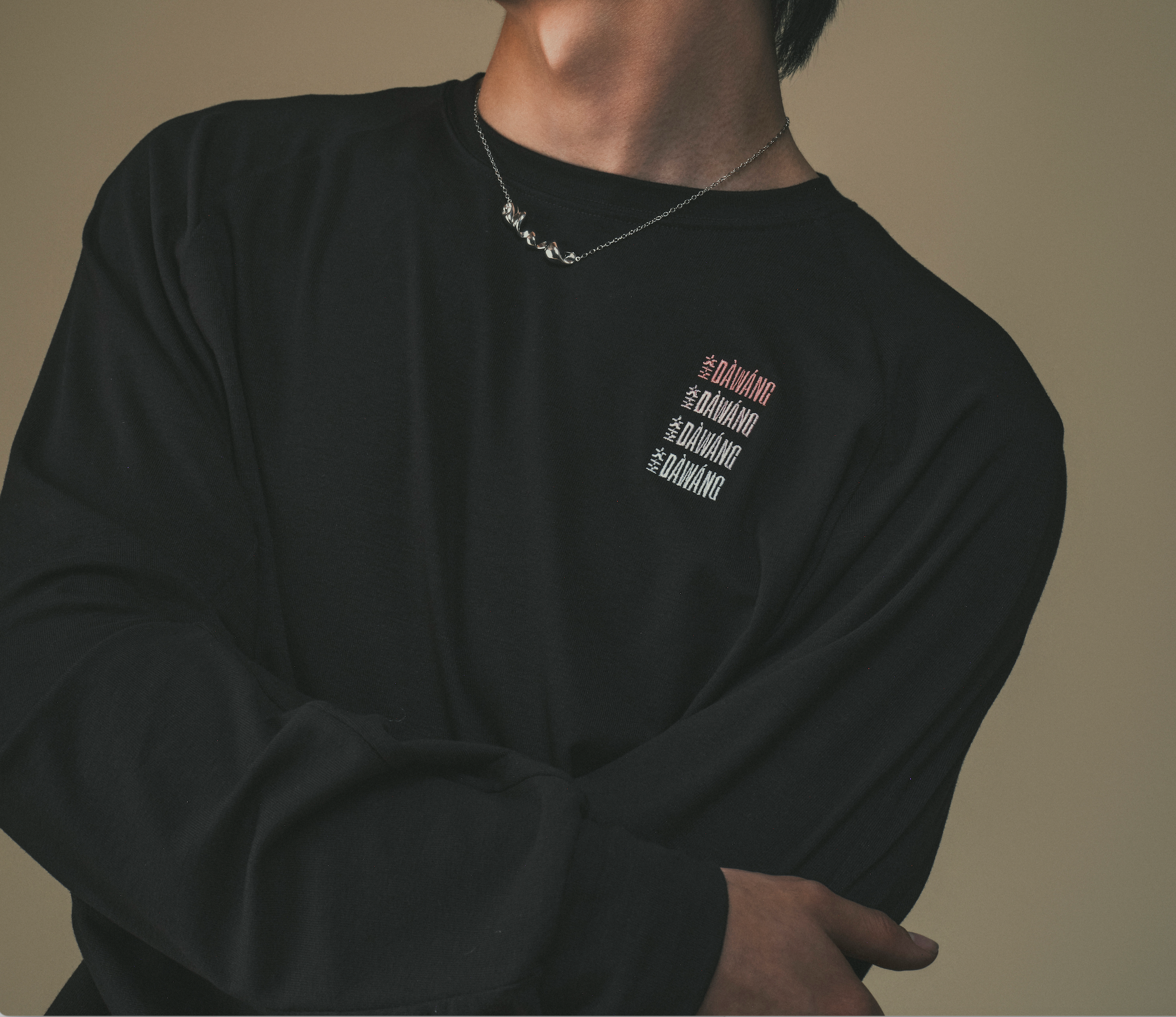 Sai Long Sleeve Shirt Black by DAWANG