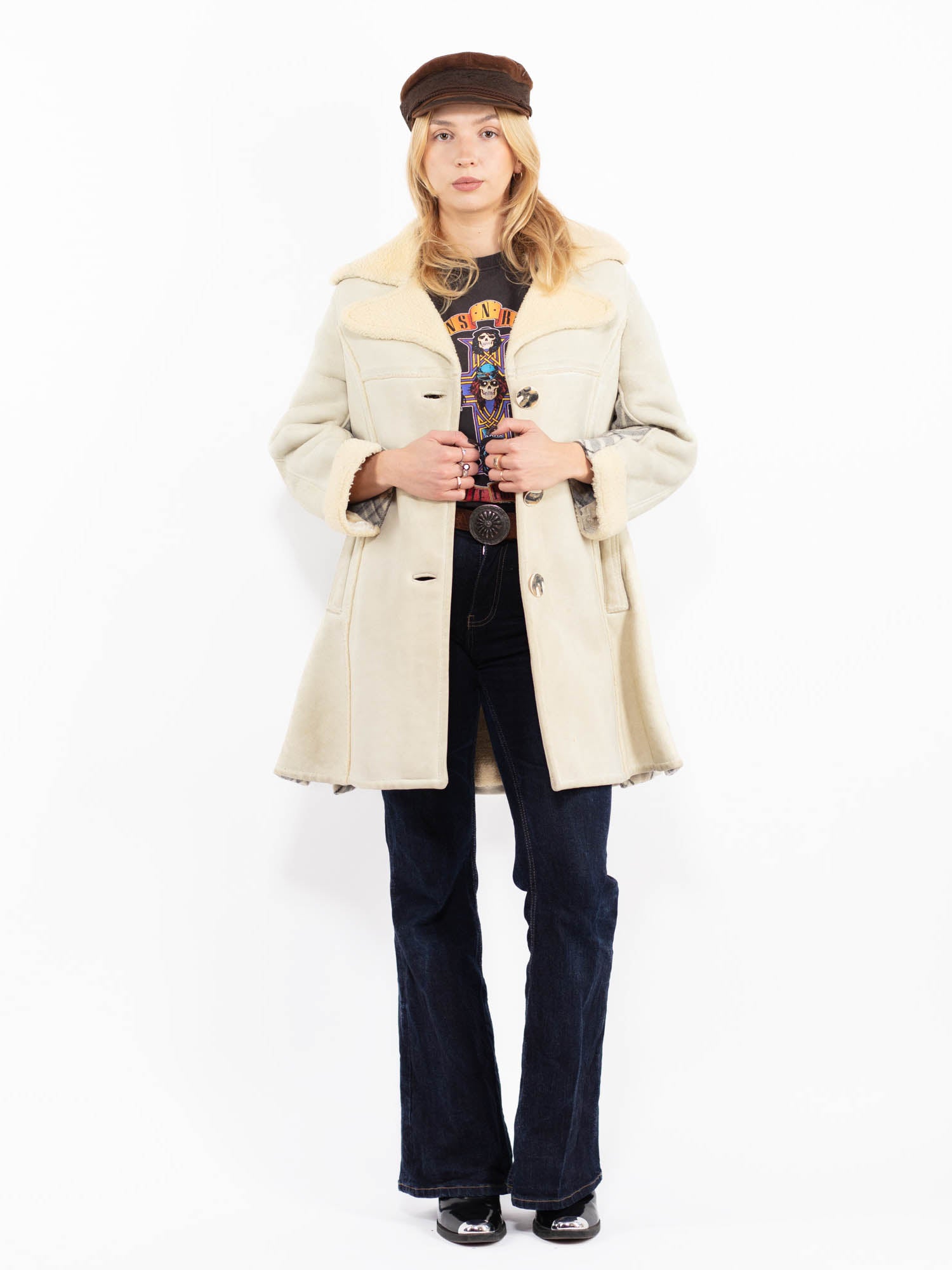 Vintage 70's Women Sheepskin Coat in Beige by Northern Grip