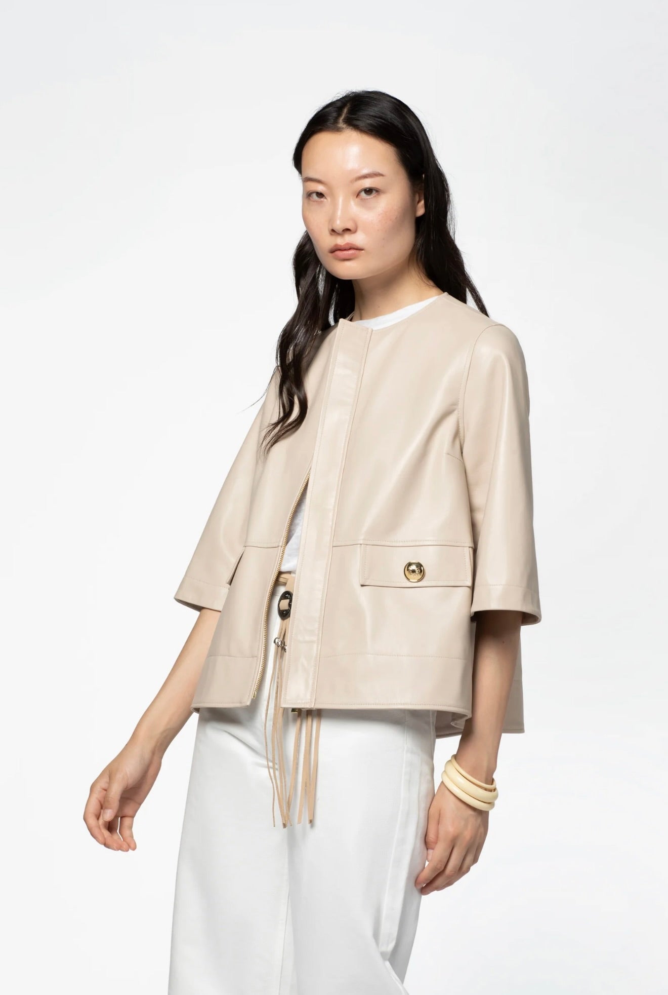 Maxemoi Veste VENGA in Taupe by Sierra Deene