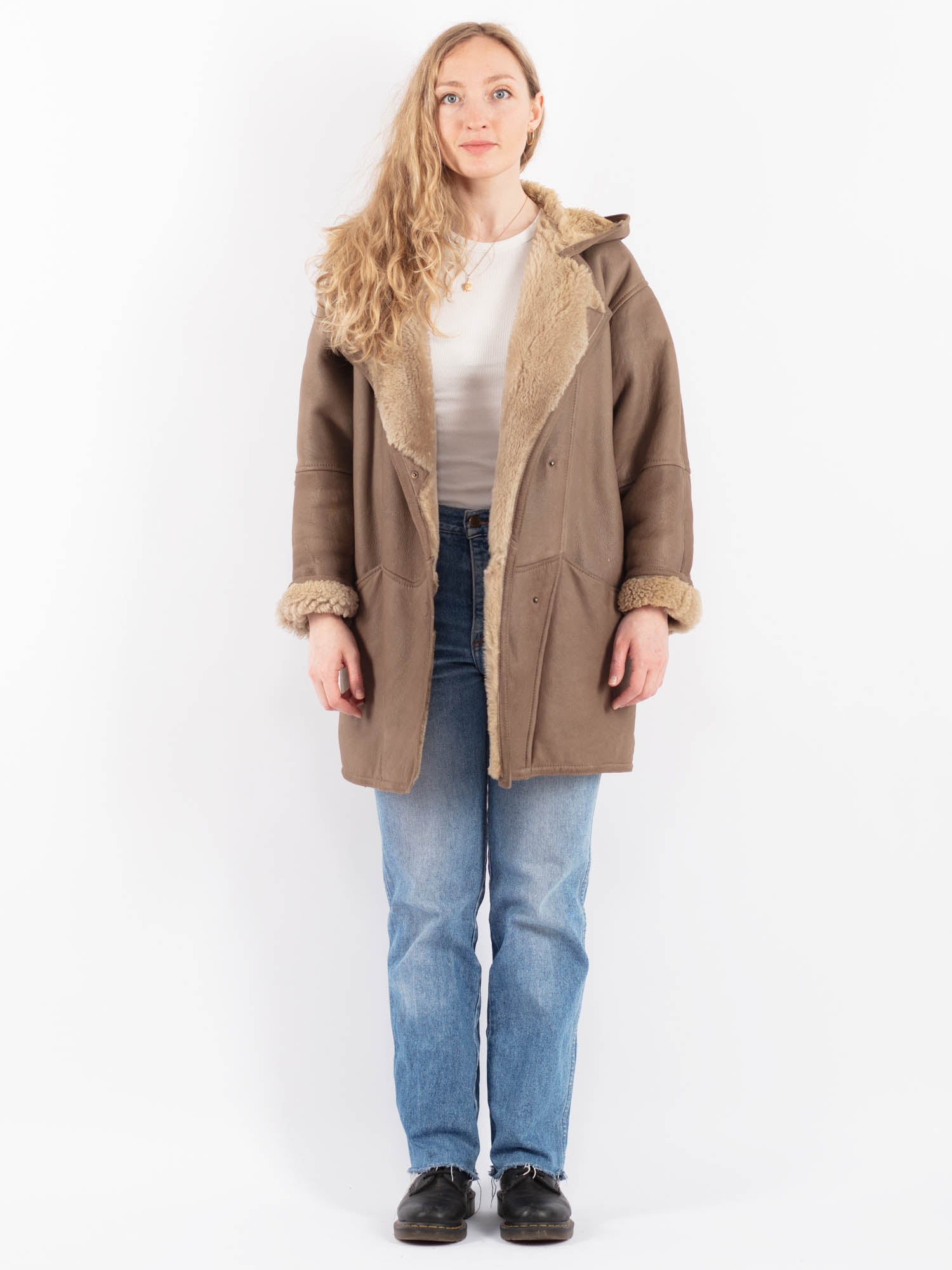 Vintage 90's Women Hooded Sheepskin Coat in Beige by Northern Grip