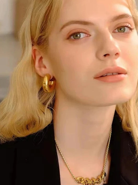 ISLA HOOPS IN GOLD by RAËLIV