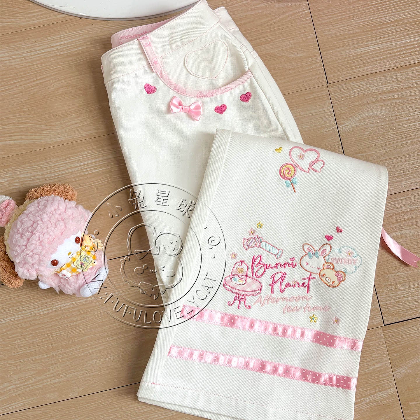 Jojifuku Embroidered Flare Jeans - Bunny Planet by Land Decora