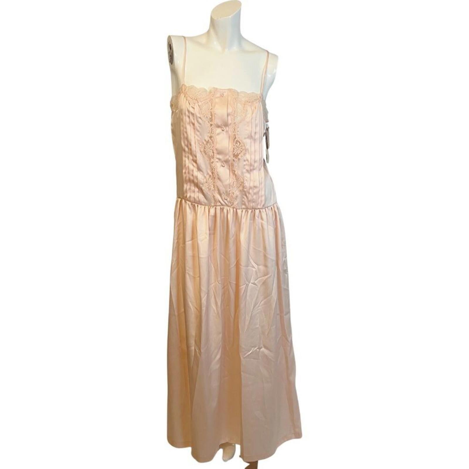 NWT 1970s Vintage Lily of France Light Pink Lace Satin Dress Gown Size by Hot Girl Secondhand