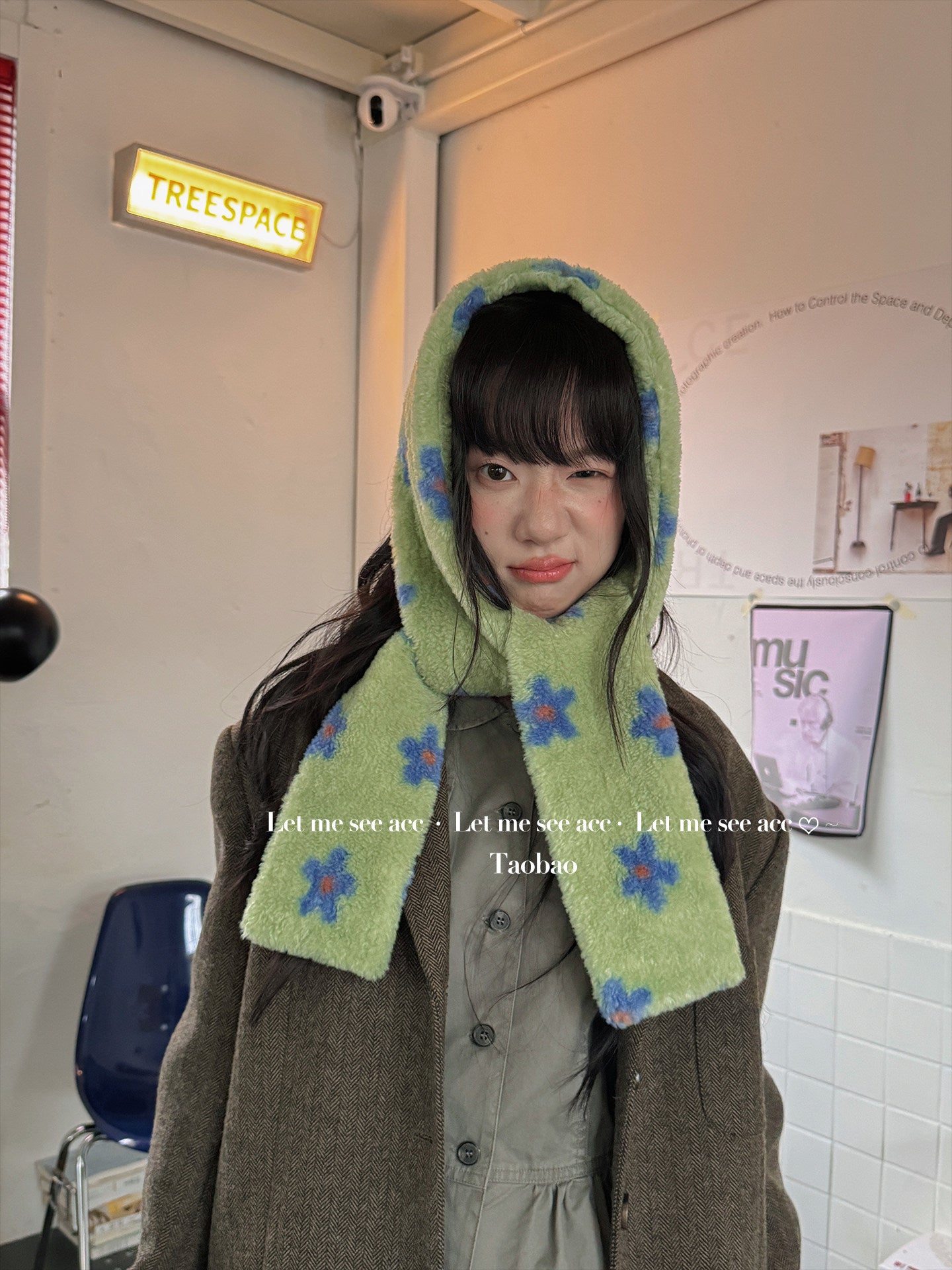 Kawaii Plush Scarf - LET ME SEE by Land Decora