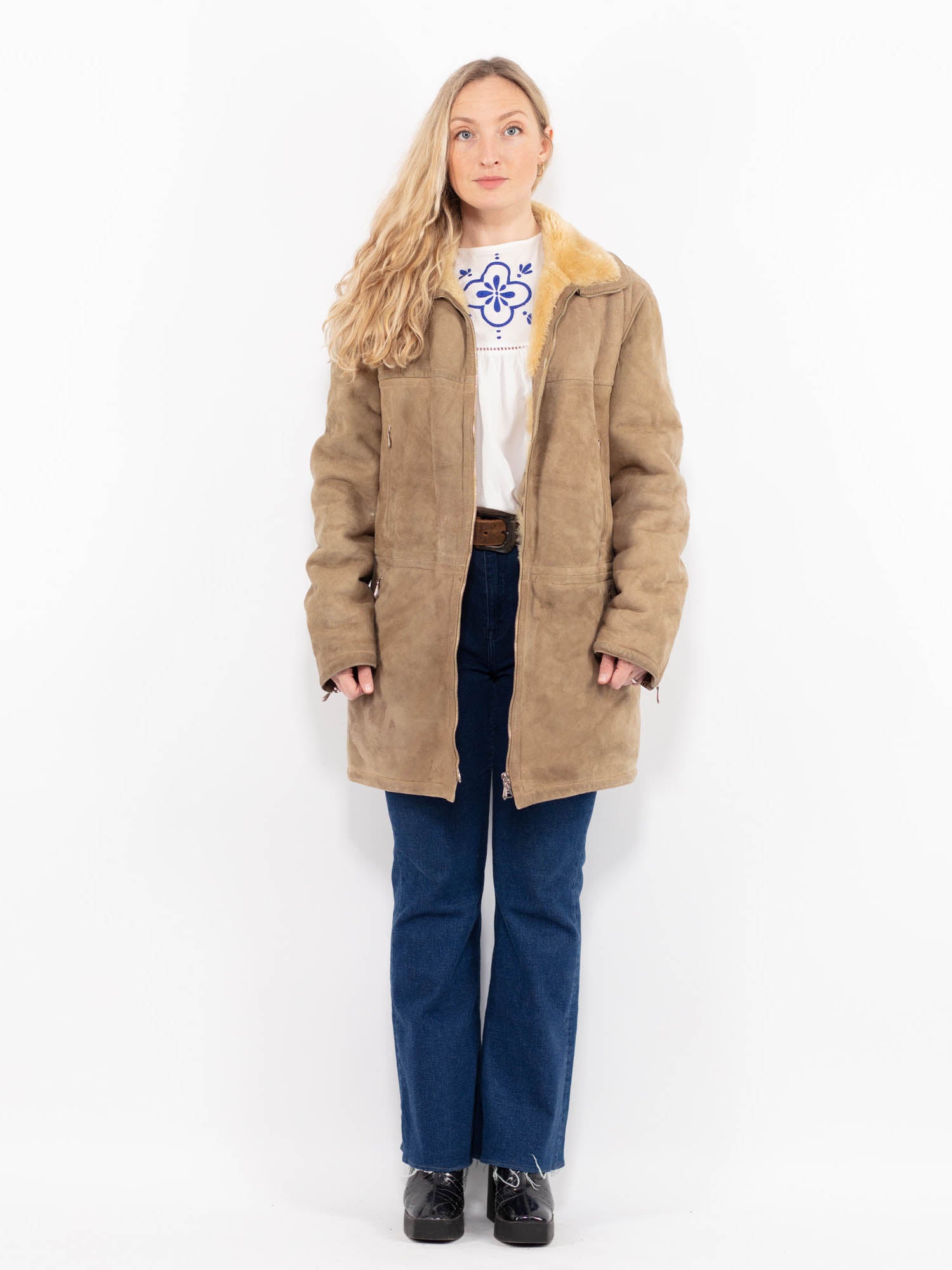 Vintage 90's Women Sheepskin Coat in Beige by Northern Grip