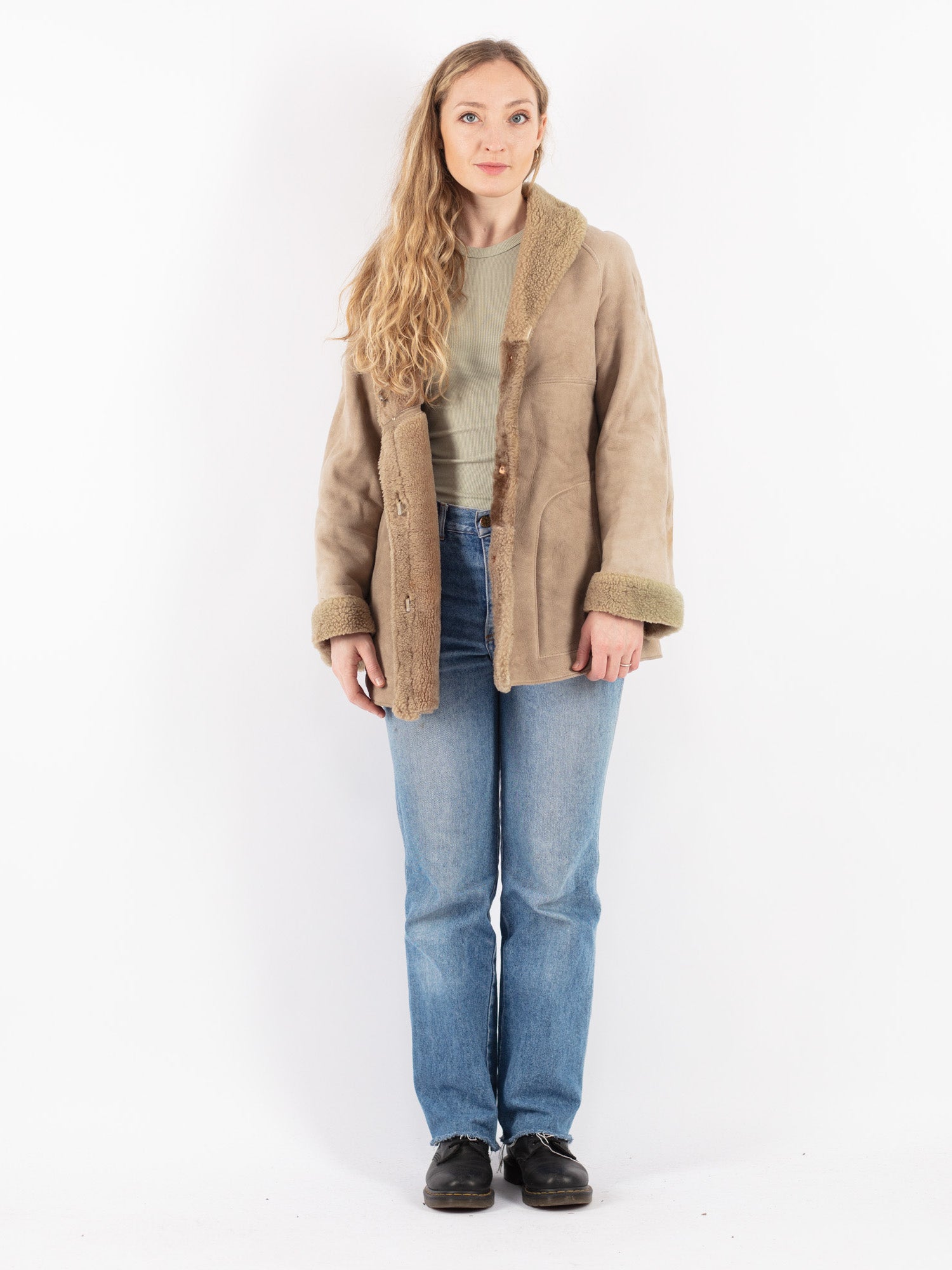 Vintage 80's Women Sheepskin Coat in Beige by Northern Grip