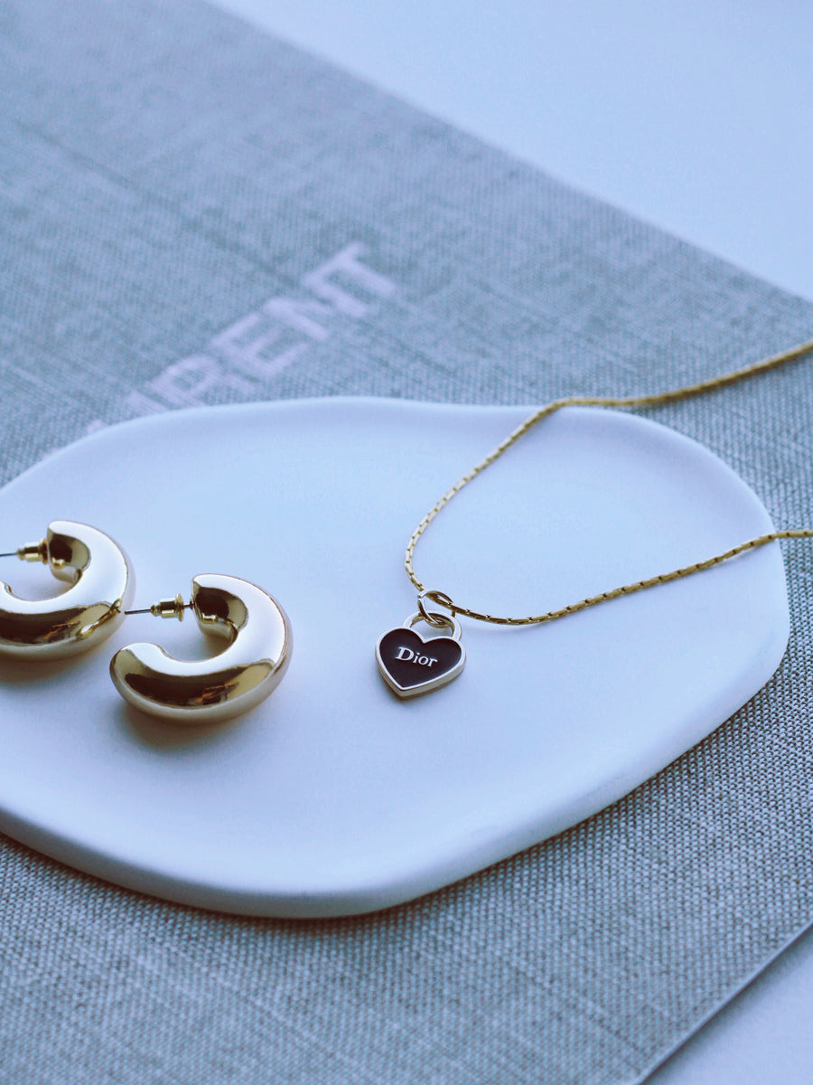 AMOUR NECKLACE IN BLACK by RAËLIV