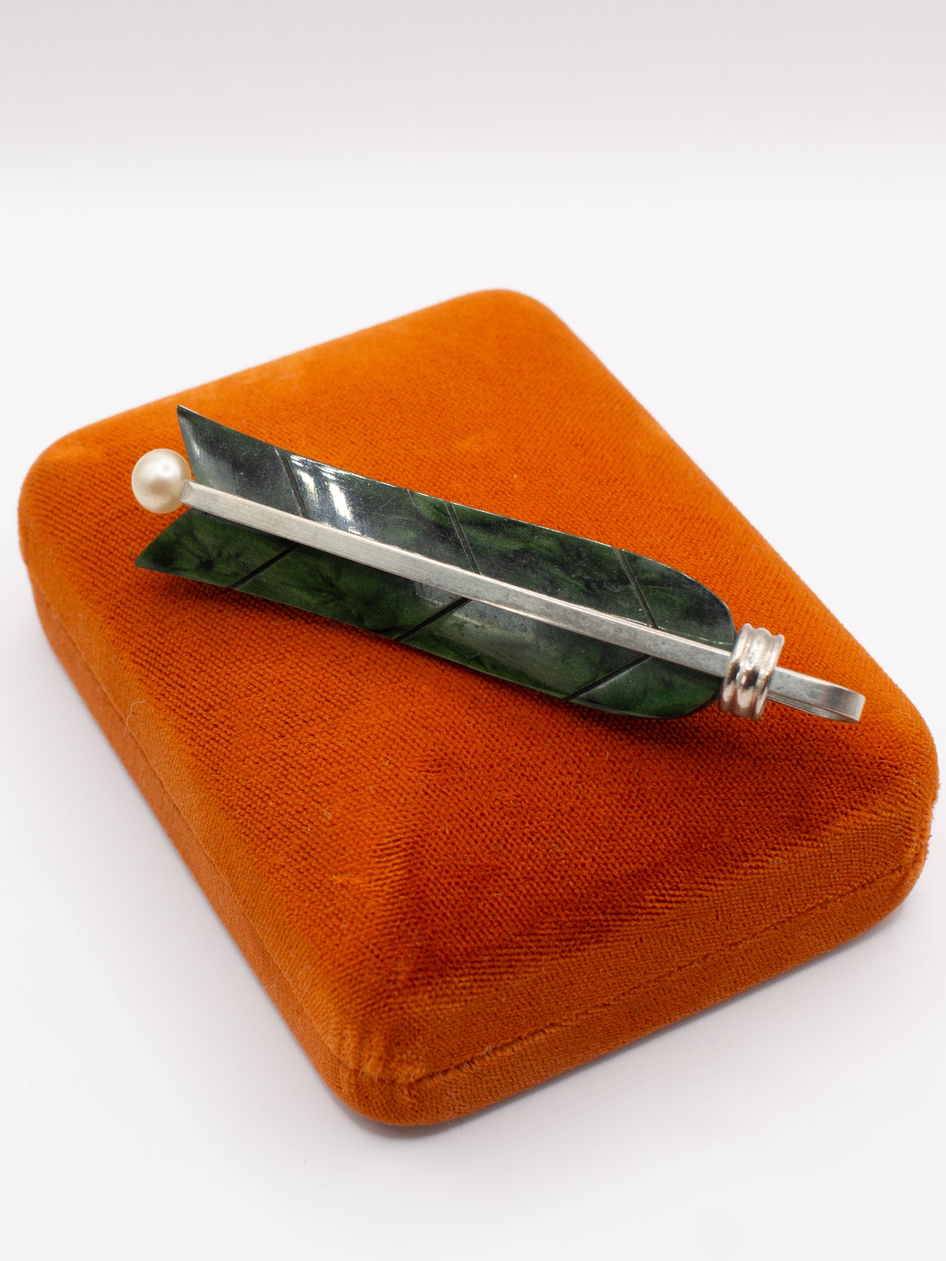 Vintage 40's Art Deco Brooch in Green by Northern Grip