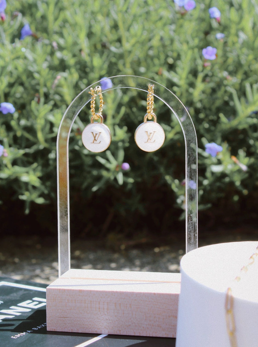 VIENNA EARRINGS IN WHITE & GOLD by RAËLIV